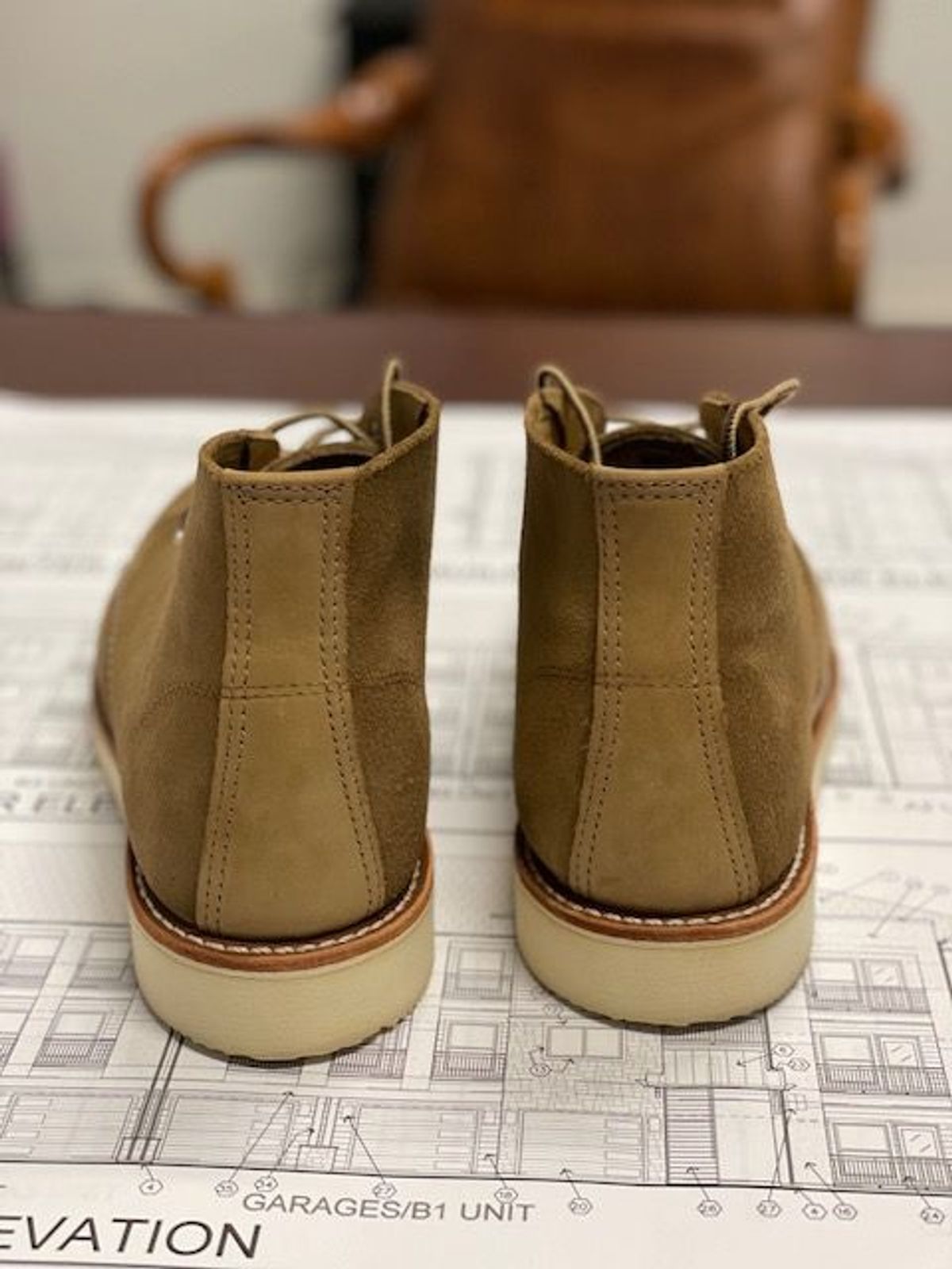 Photo by patinathunderdome on October 1, 2021 of the Red Wing Work Chukka in S.B. Foot Olive Mohave Roughout.
