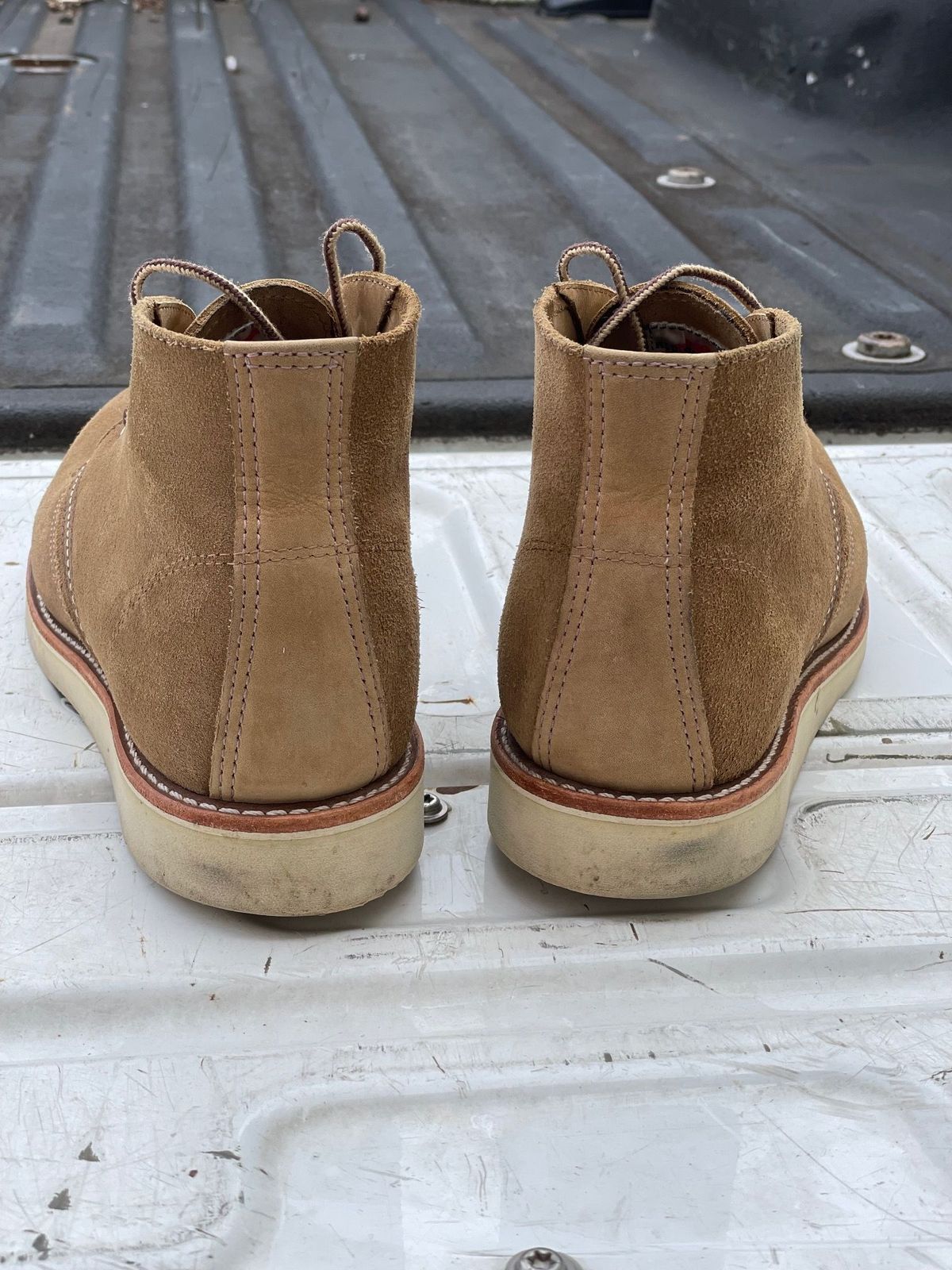 Photo by patinathunderdome on November 5, 2021 of the Red Wing Work Chukka in S.B. Foot Olive Mohave Roughout.
