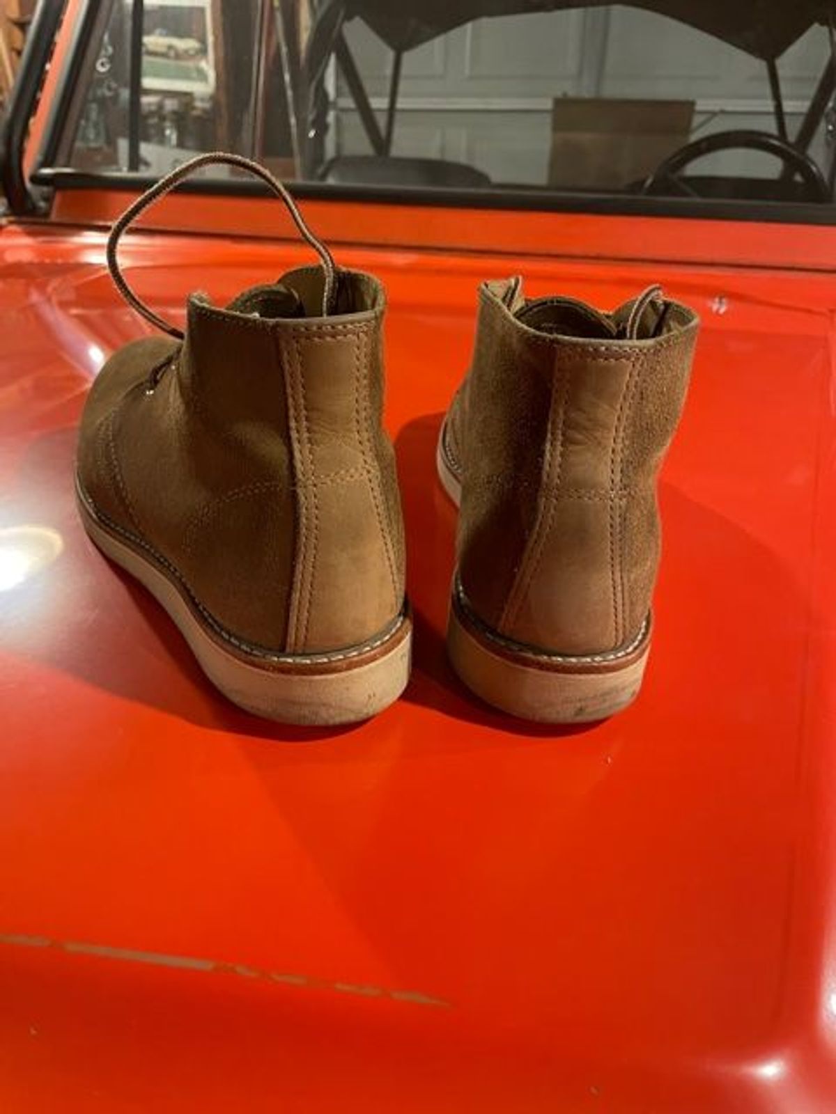 Photo by patinathunderdome on January 6, 2022 of the Red Wing Work Chukka in S.B. Foot Olive Mohave Roughout.
