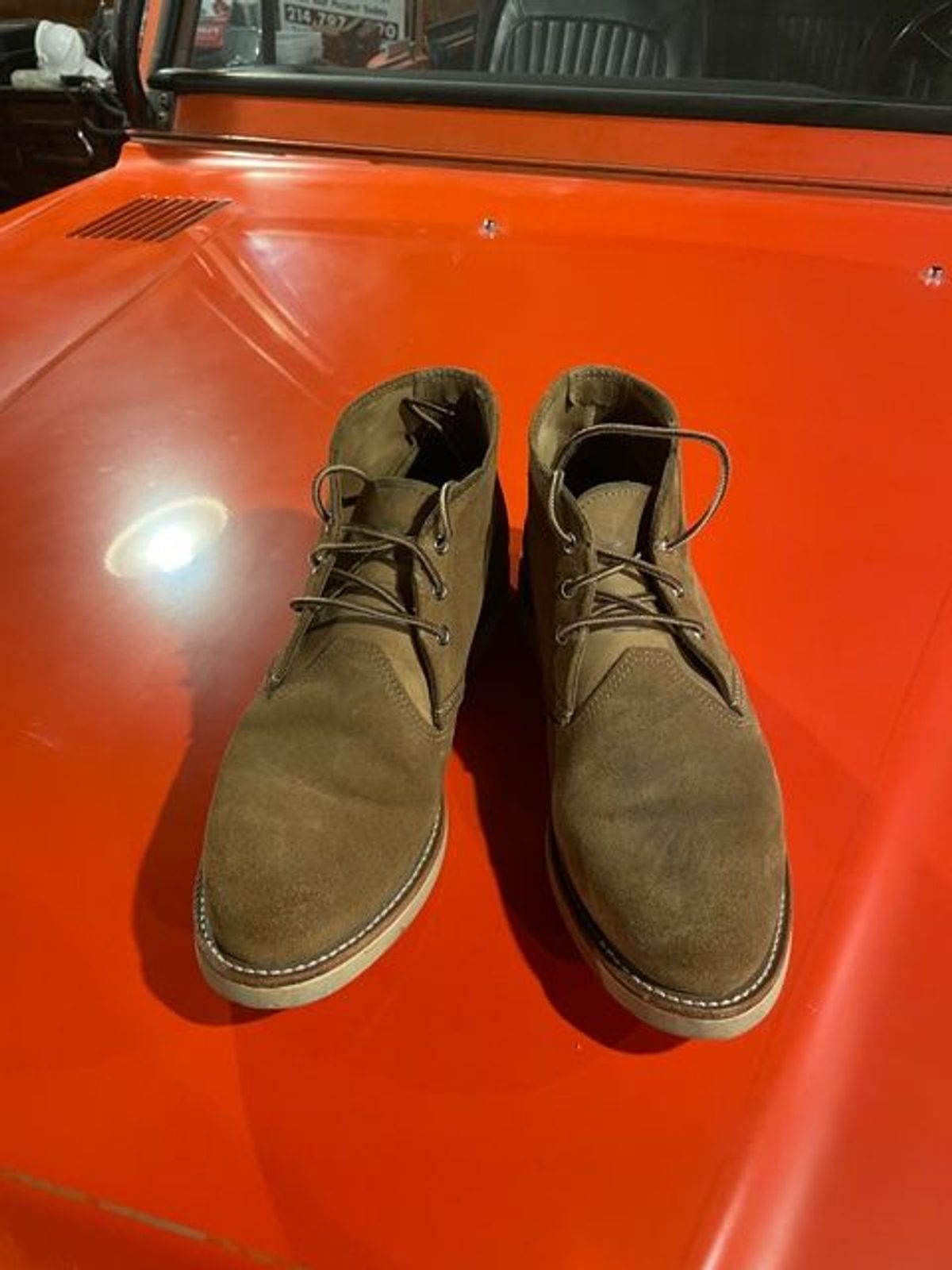 Photo by patinathunderdome on January 6, 2022 of the Red Wing Work Chukka in S.B. Foot Olive Mohave Roughout.