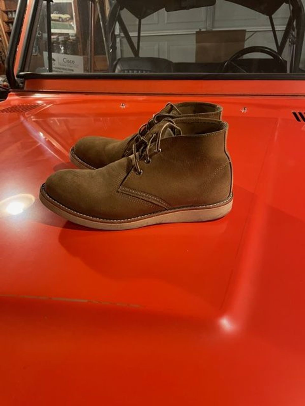 Photo by patinathunderdome on January 6, 2022 of the Red Wing Work Chukka in S.B. Foot Olive Mohave Roughout.