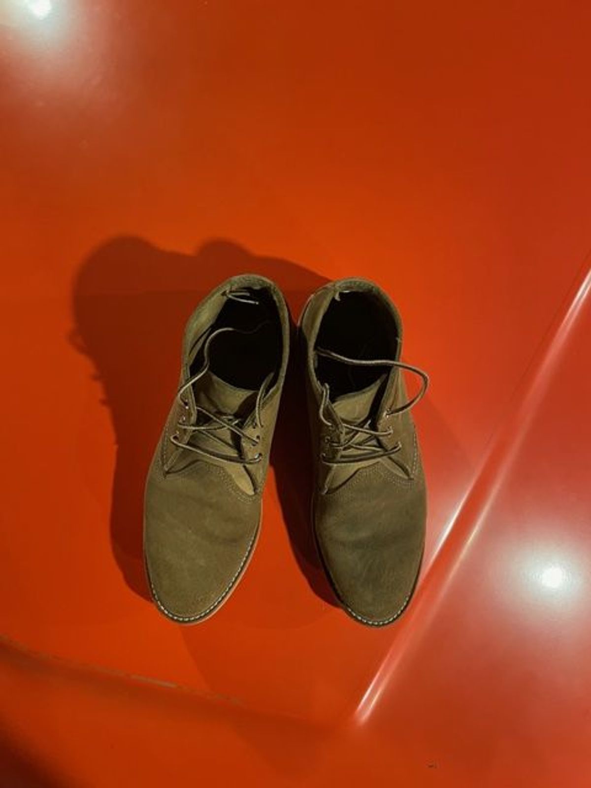 Photo by patinathunderdome on January 6, 2022 of the Red Wing Work Chukka in S.B. Foot Olive Mohave Roughout.