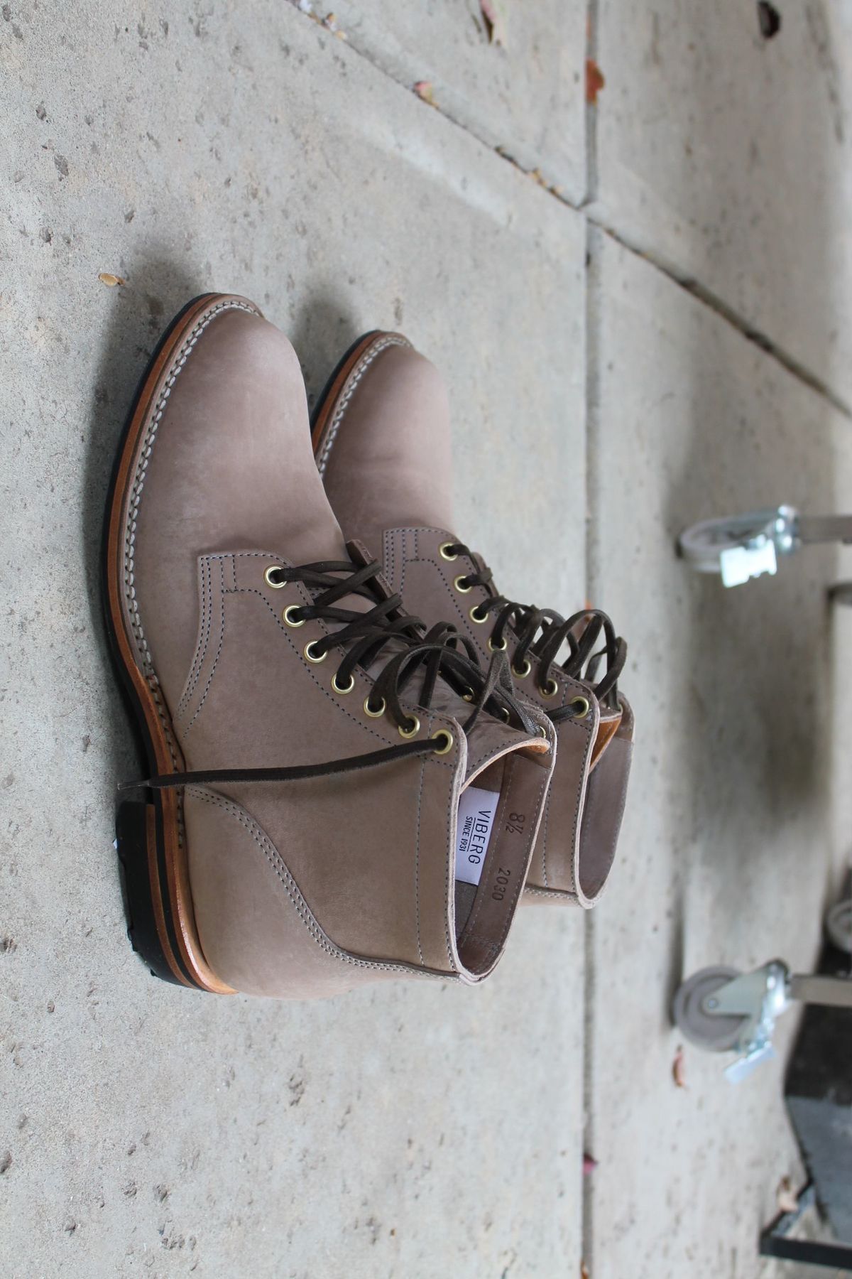 Photo by patinathunderdome on November 1, 2021 of the Viberg Service Boot in Maryam Light Grey Horsebutt.