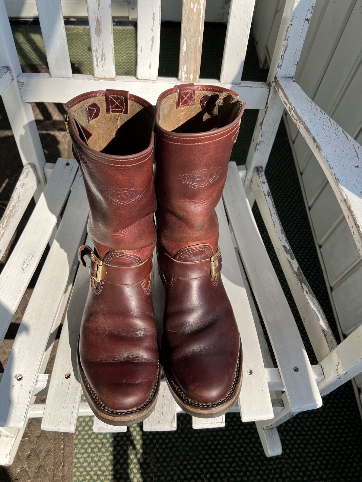 Photo by patinathunderdome on March 5, 2022 of the Wesco Mister Lou in Horween Umber Chromexcel.