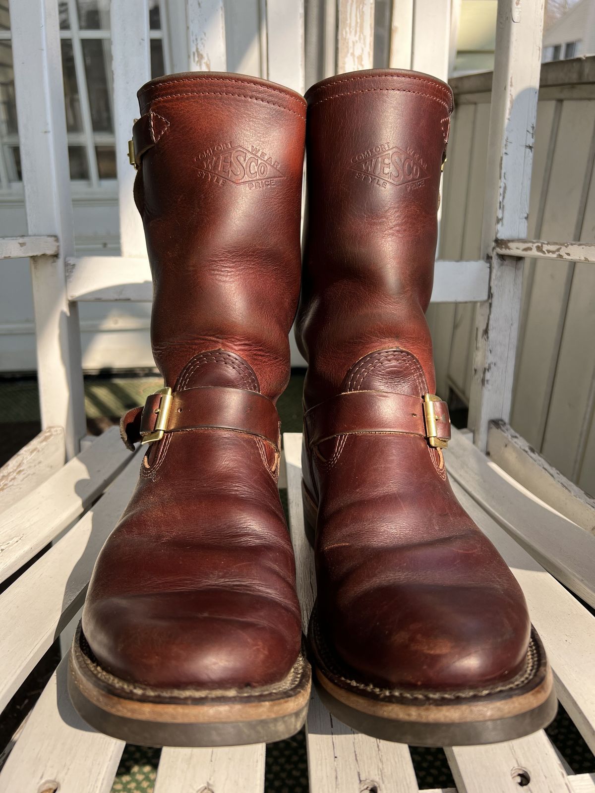 Photo by patinathunderdome on March 5, 2022 of the Wesco Mister Lou in Horween Umber Chromexcel.