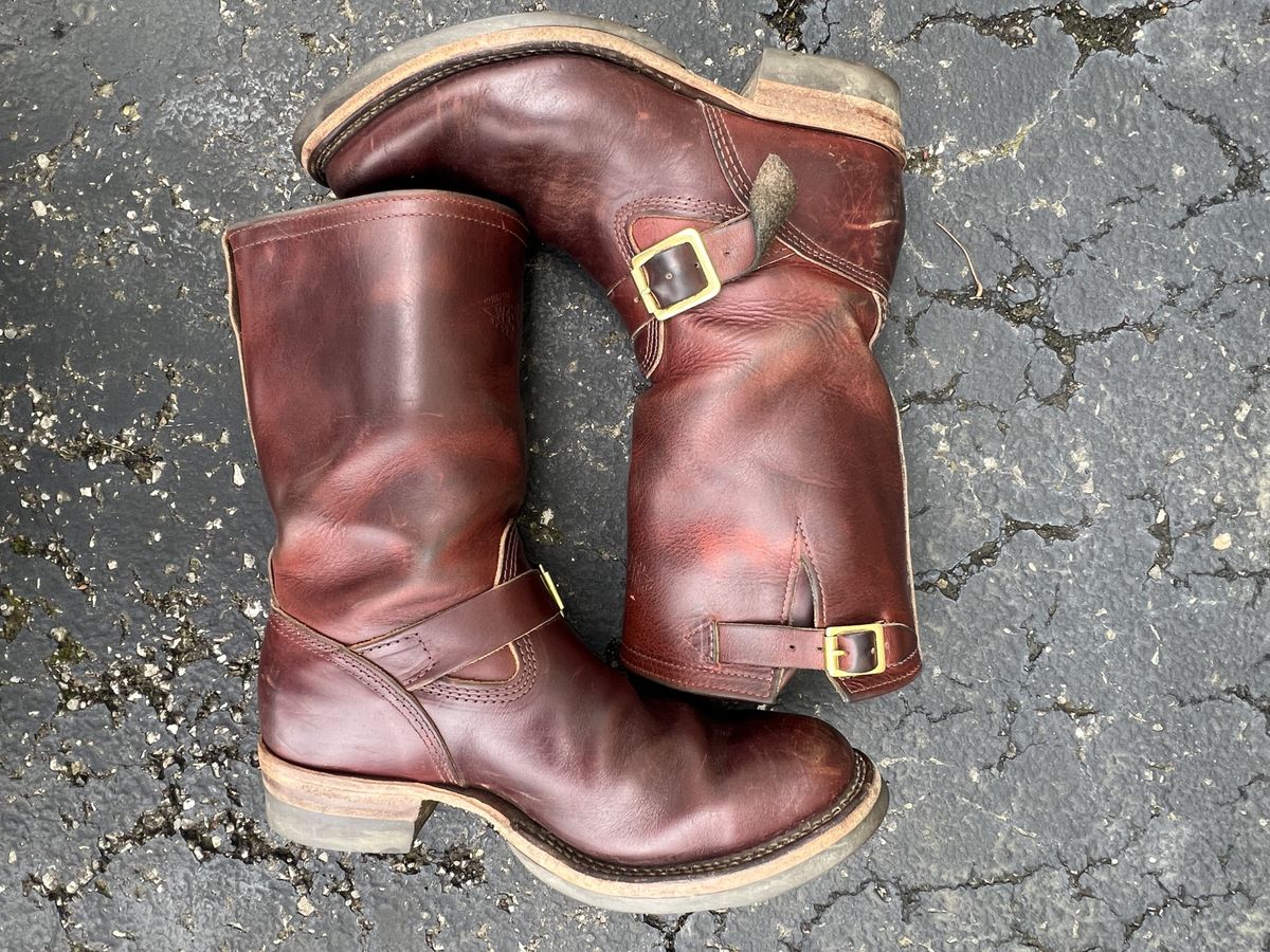 Photo by patinathunderdome on April 1, 2022 of the Wesco Mister Lou in Horween Umber Chromexcel.