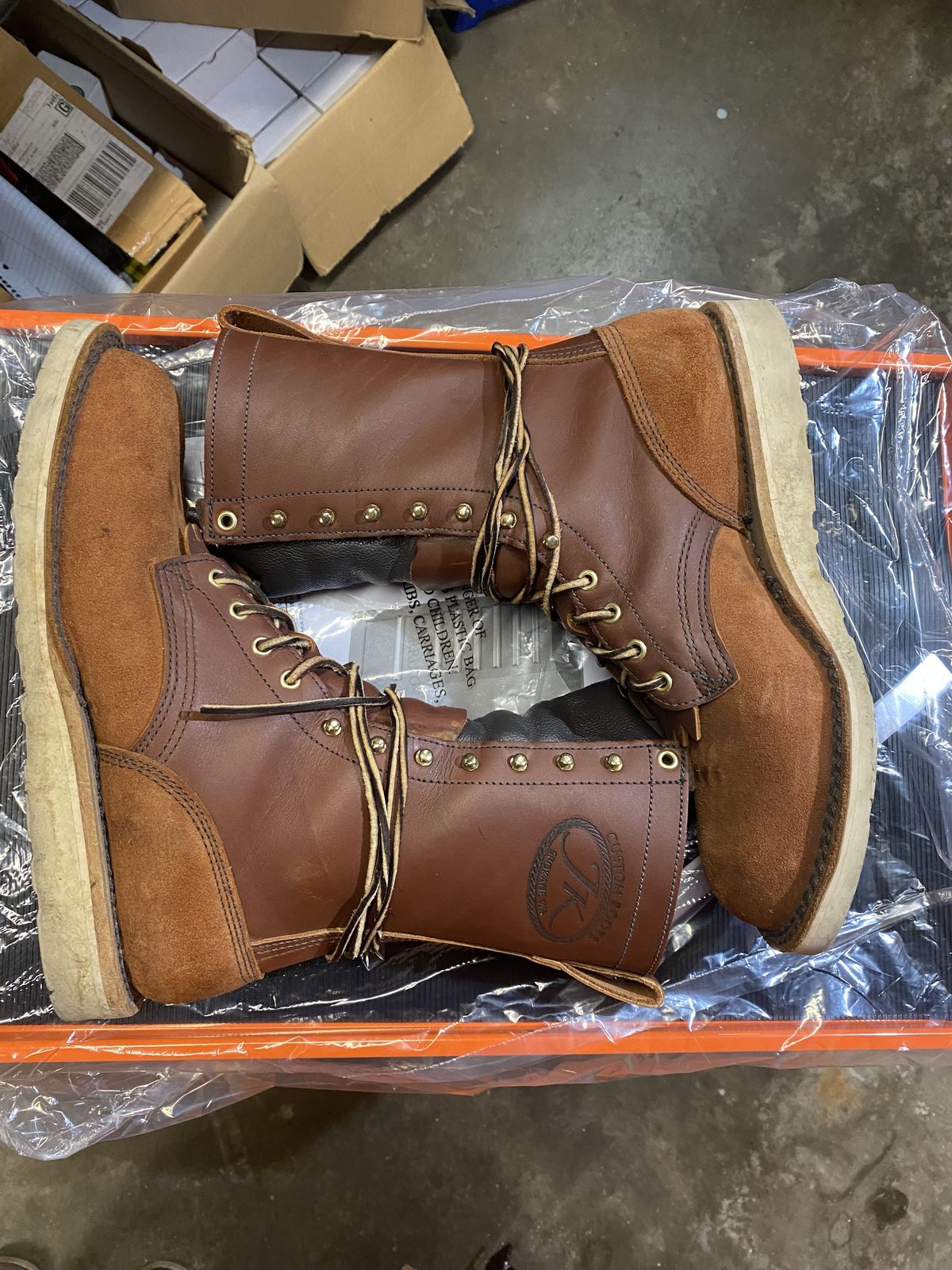 Photo by patinathunderdome on January 6, 2022 of the JK Boots Forefront in Seidel Redwood Oil Tan Roughout.