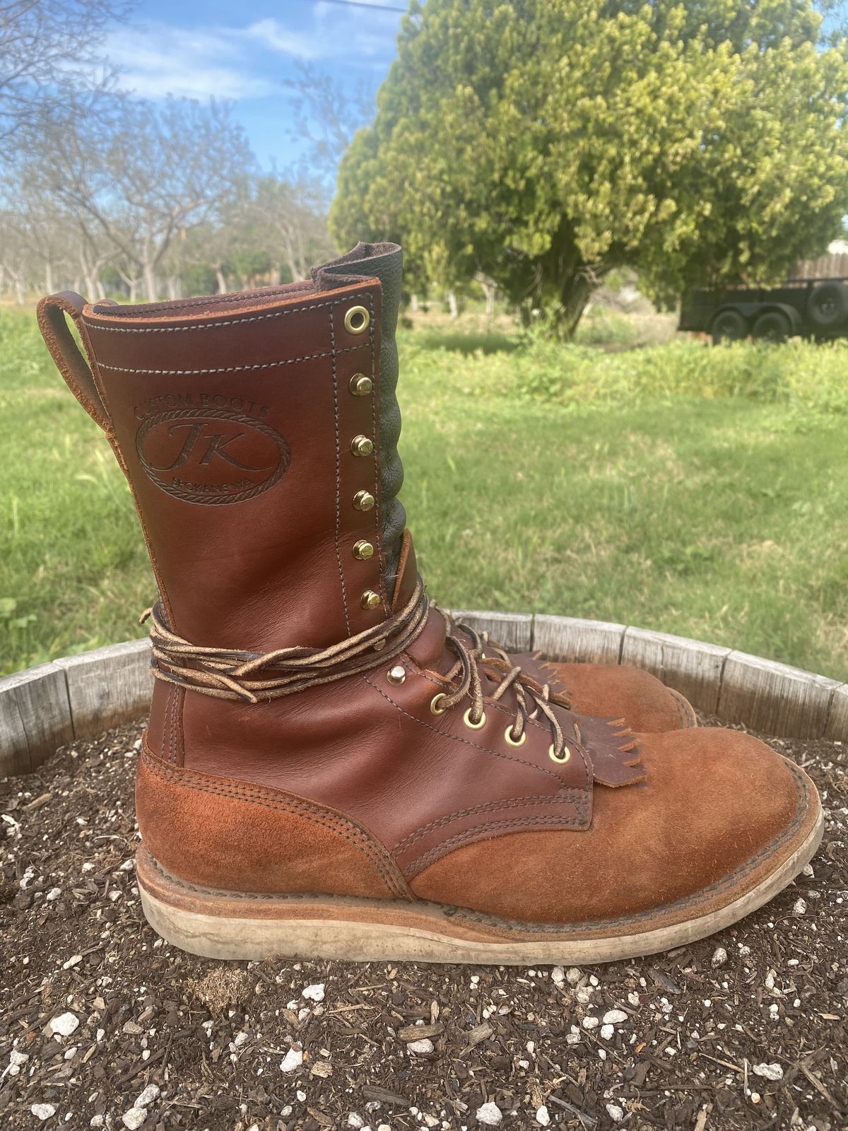 Photo by patinathunderdome on April 5, 2022 of the JK Boots Forefront in Seidel Redwood Oil Tan Roughout.