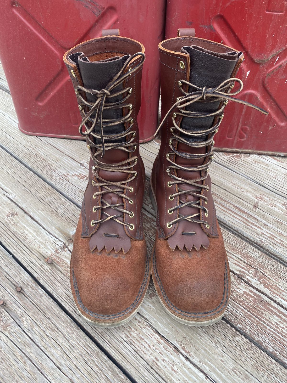 Photo by patinathunderdome on May 6, 2022 of the JK Boots Forefront in Seidel Redwood Oil Tan Roughout.