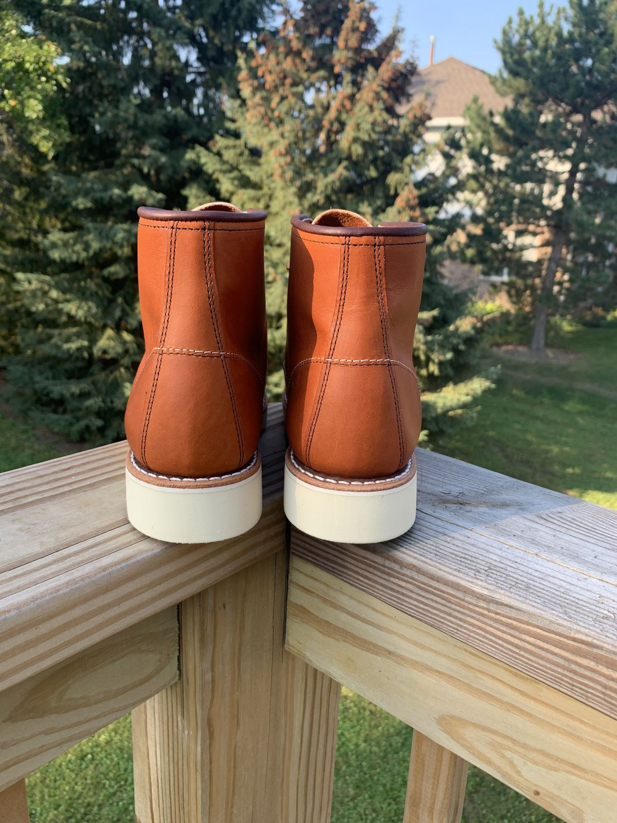 Photo by patinathunderdome on October 1, 2021 of the Red Wing 6-Inch Classic Moc in S.B. Foot Oro Legacy.