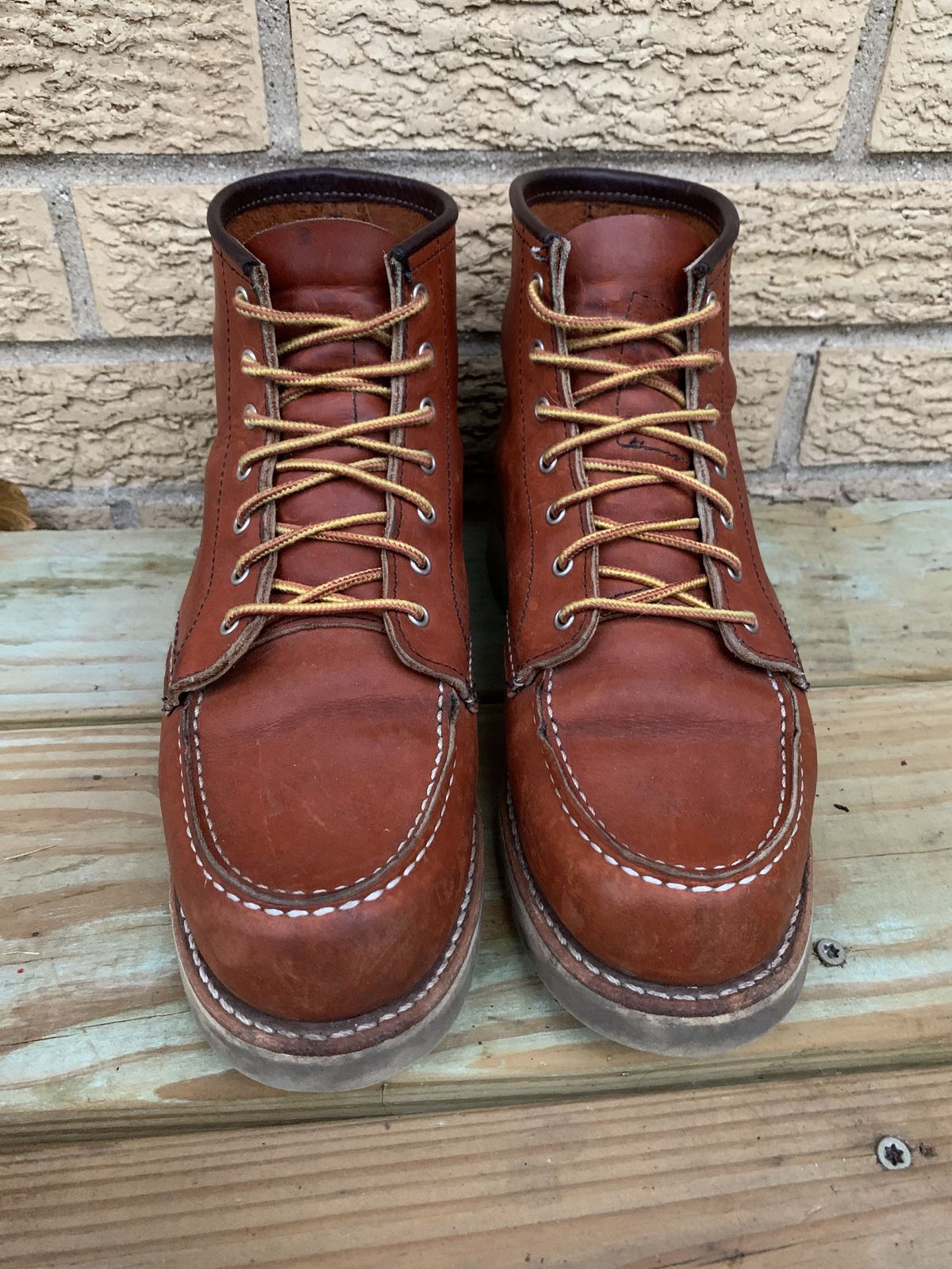 Photo by patinathunderdome on December 5, 2021 of the Red Wing 6-Inch Classic Moc in S.B. Foot Oro Legacy.