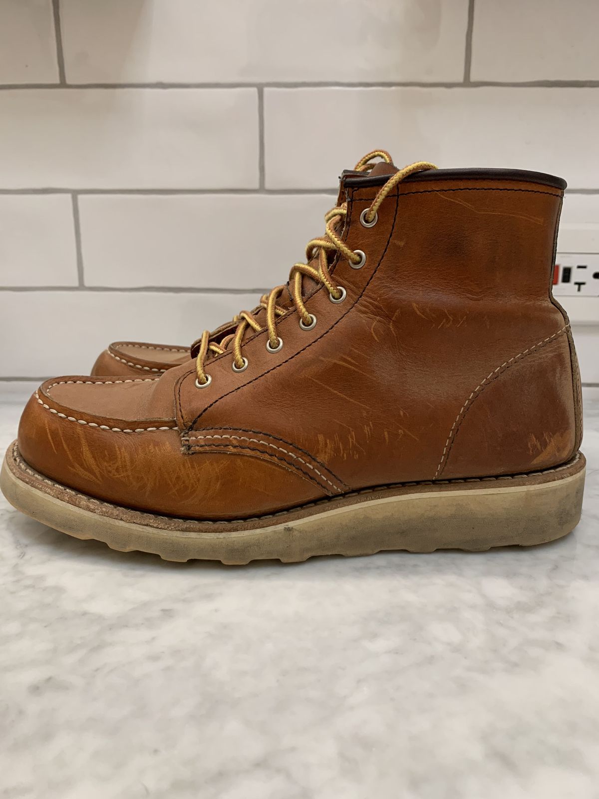 Photo by patinathunderdome on January 6, 2022 of the Red Wing 6-Inch Classic Moc in S.B. Foot Oro Legacy.