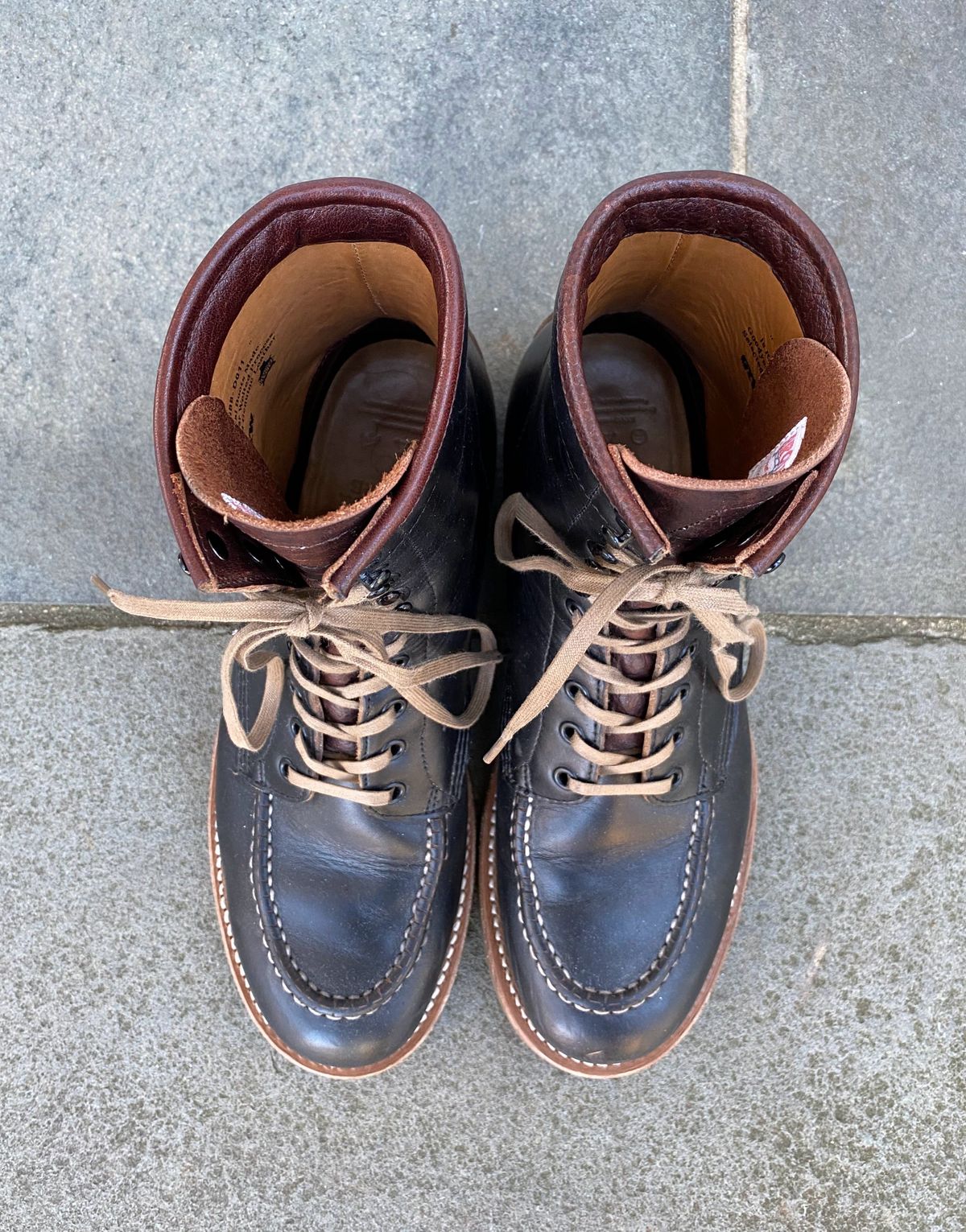 Photo by patinathunderdome on December 6, 2021 of the Brother Bridge Hunter in Horween Black Chromexcel.