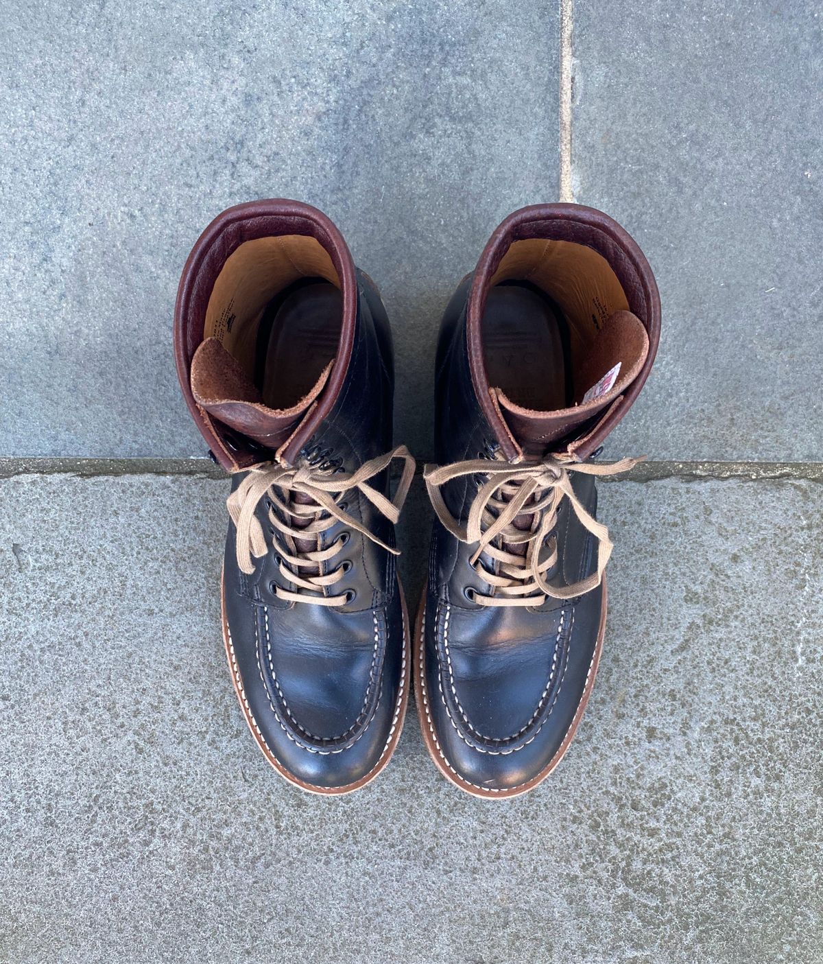 Photo by patinathunderdome on January 5, 2022 of the Brother Bridge Hunter in Horween Black Chromexcel.