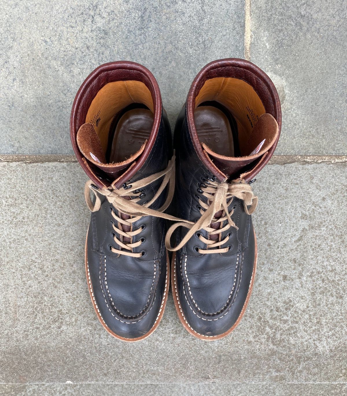 Photo by patinathunderdome on March 6, 2022 of the Brother Bridge Hunter in Horween Black Chromexcel.