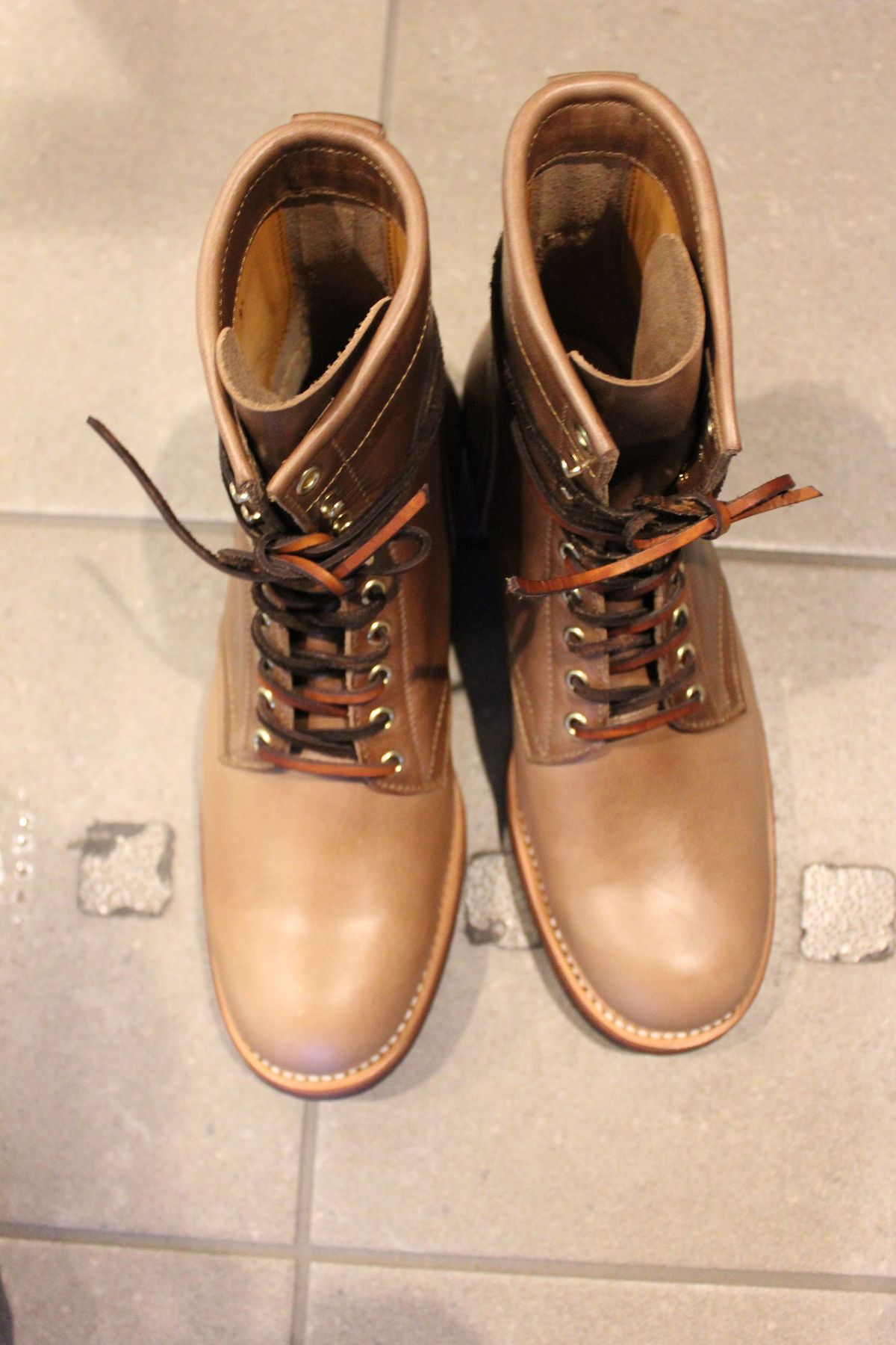 Photo by patinathunderdome on September 30, 2021 of the Motor Lace Up Boots in Horween Natural Chromexcel.