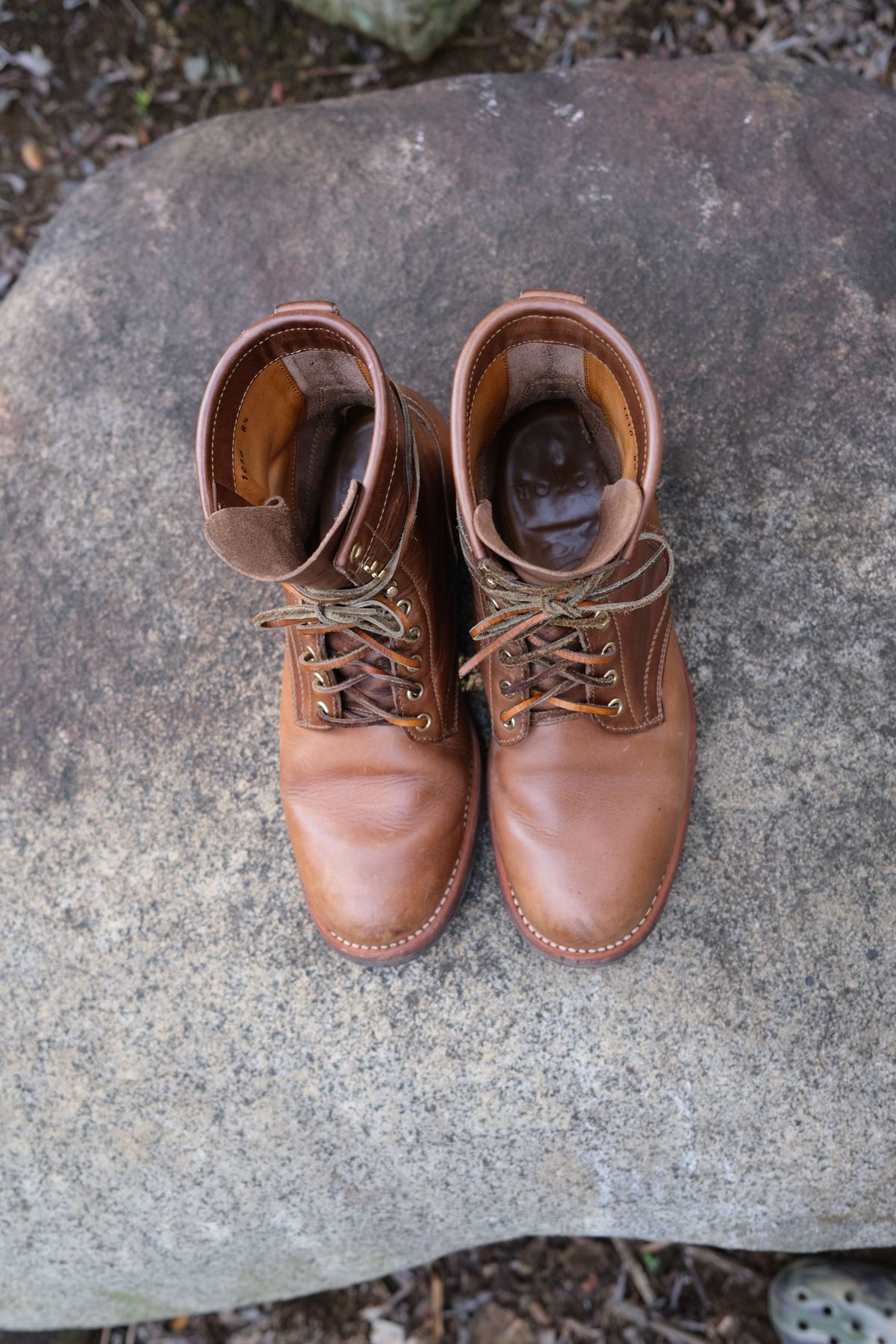 Photo by patinathunderdome on November 2, 2021 of the Motor Lace Up Boots in Horween Natural Chromexcel.