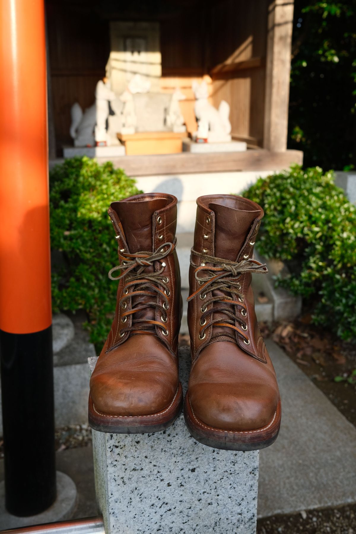 Photo by patinathunderdome on November 2, 2021 of the Motor Lace Up Boots in Horween Natural Chromexcel.