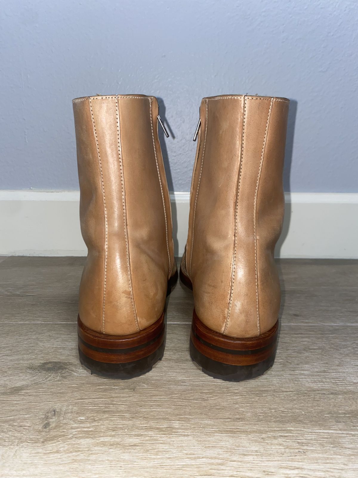 Photo by patinathunderdome on December 6, 2021 of the Benzein The Stride Side Zip Boots in Conceria Cloe Crust Shell Cordovan.
