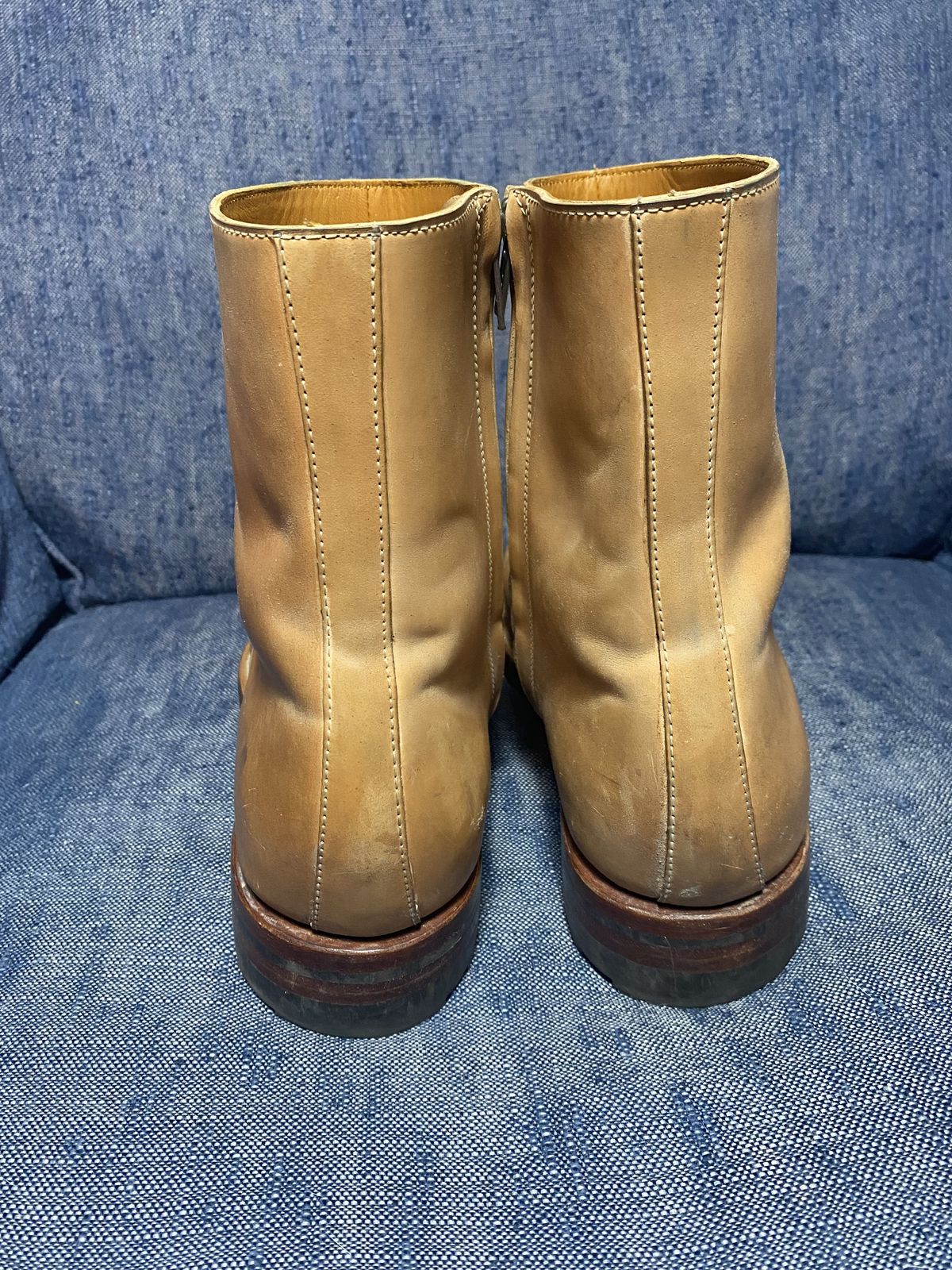 Photo by patinathunderdome on February 5, 2022 of the Benzein The Stride Side Zip Boots in Conceria Cloe Crust Shell Cordovan.