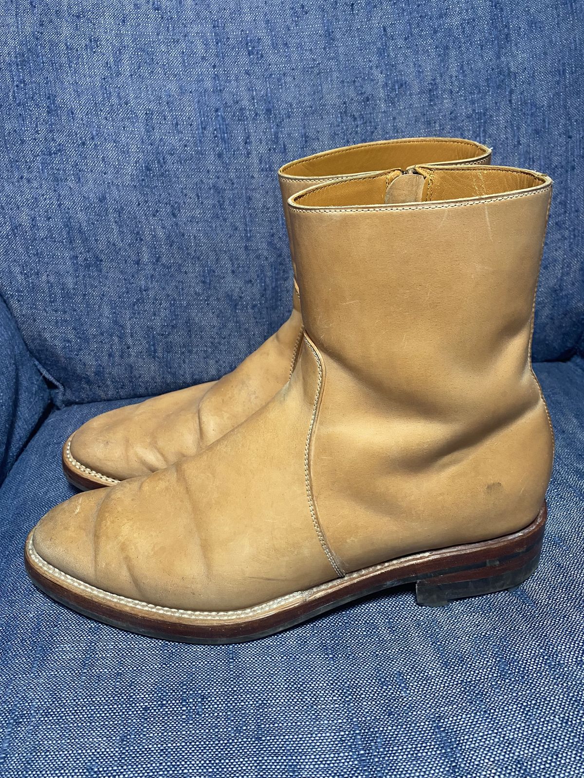 Photo by patinathunderdome on February 5, 2022 of the Benzein The Stride Side Zip Boots in Conceria Cloe Crust Shell Cordovan.