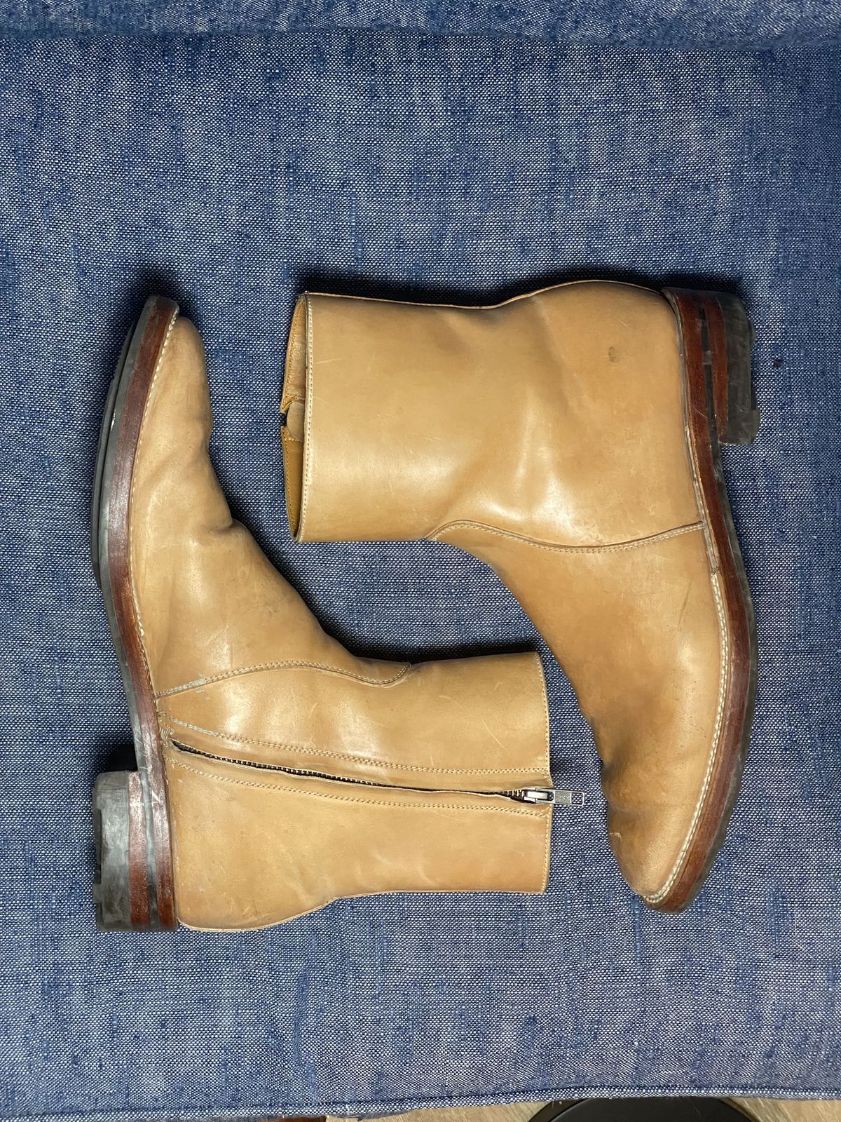 Photo by patinathunderdome on February 5, 2022 of the Benzein The Stride Side Zip Boots in Conceria Cloe Crust Shell Cordovan.