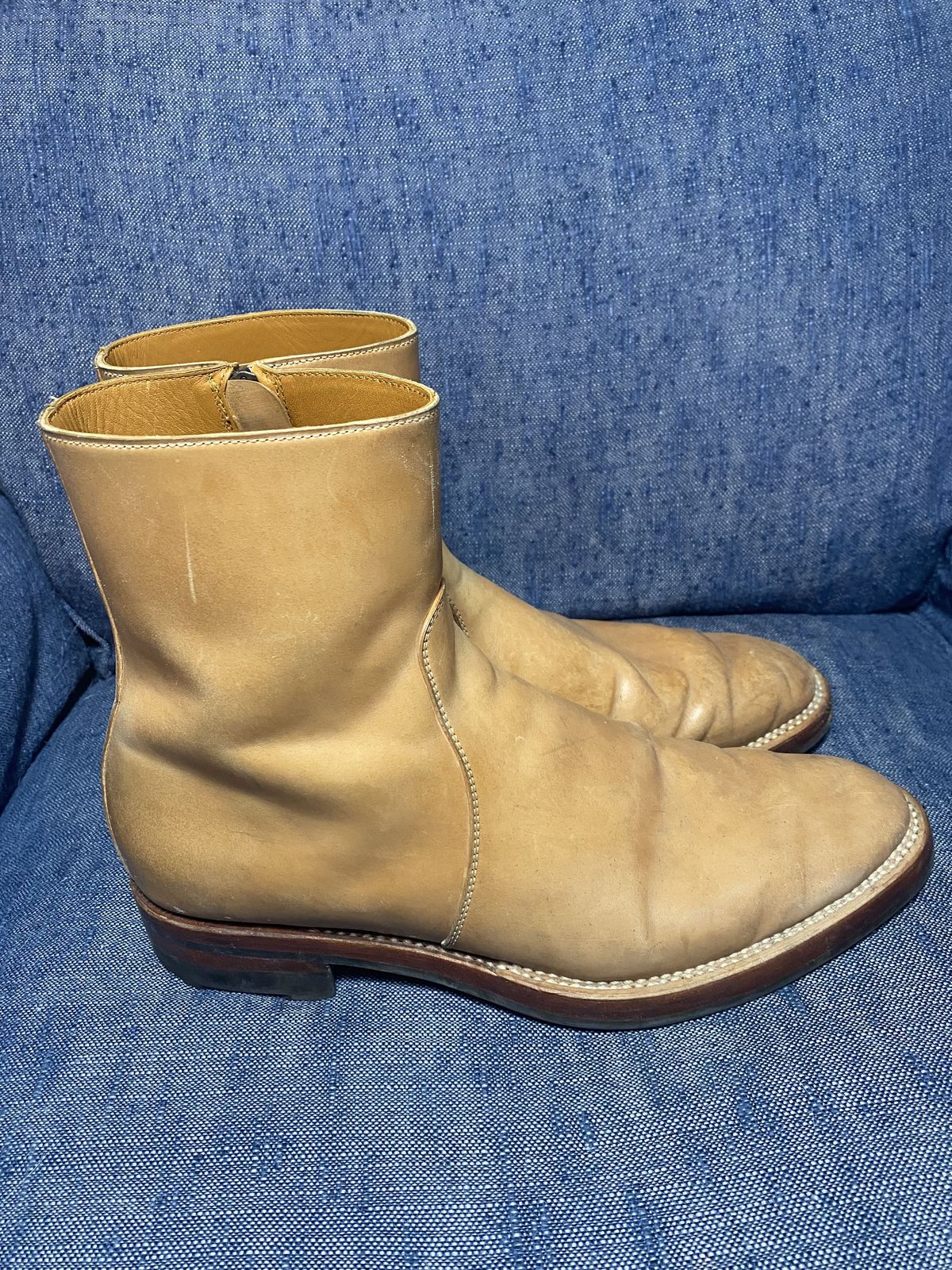 Photo by patinathunderdome on February 5, 2022 of the Benzein The Stride Side Zip Boots in Conceria Cloe Crust Shell Cordovan.