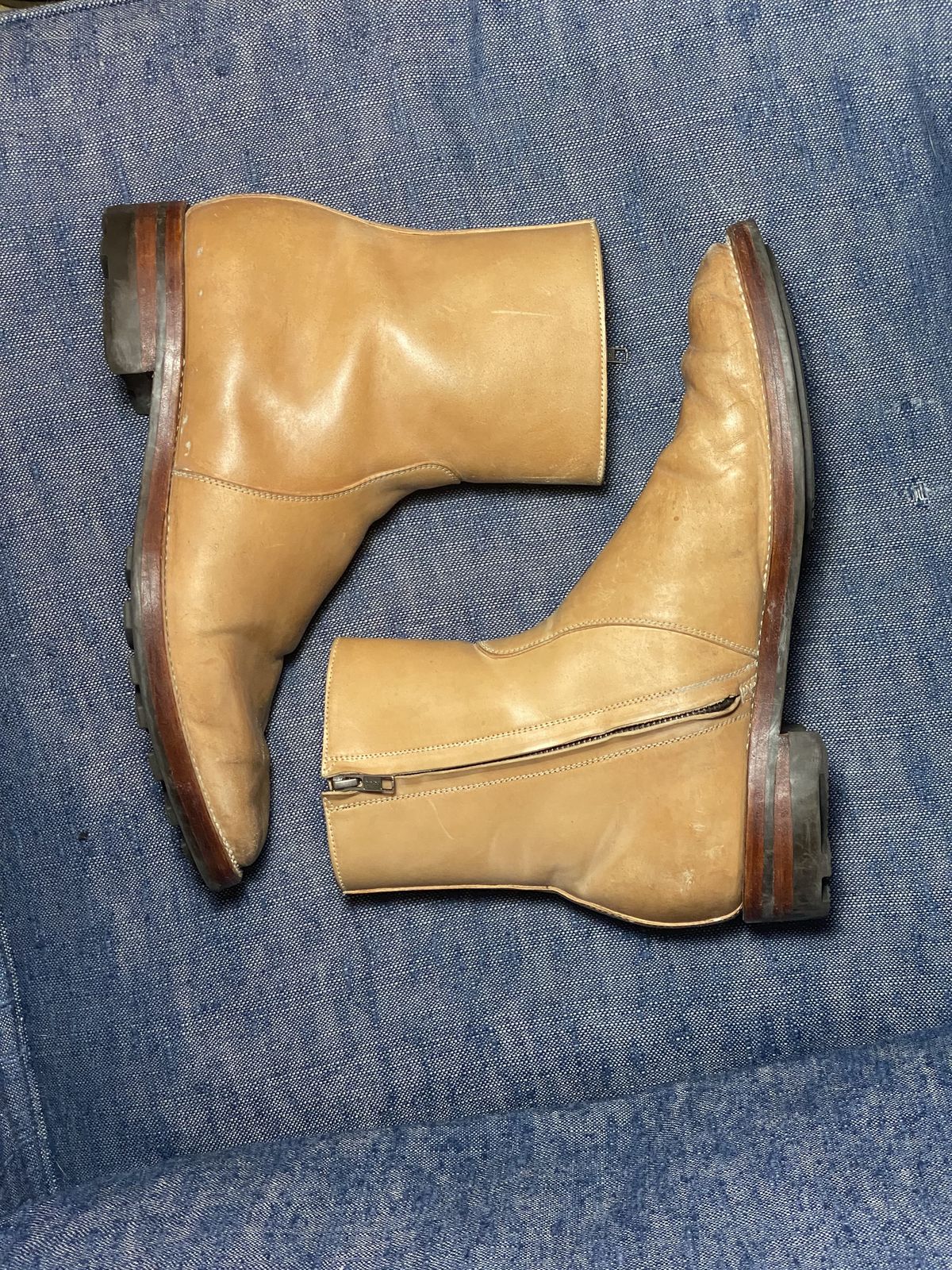 Photo by patinathunderdome on February 5, 2022 of the Benzein The Stride Side Zip Boots in Conceria Cloe Crust Shell Cordovan.