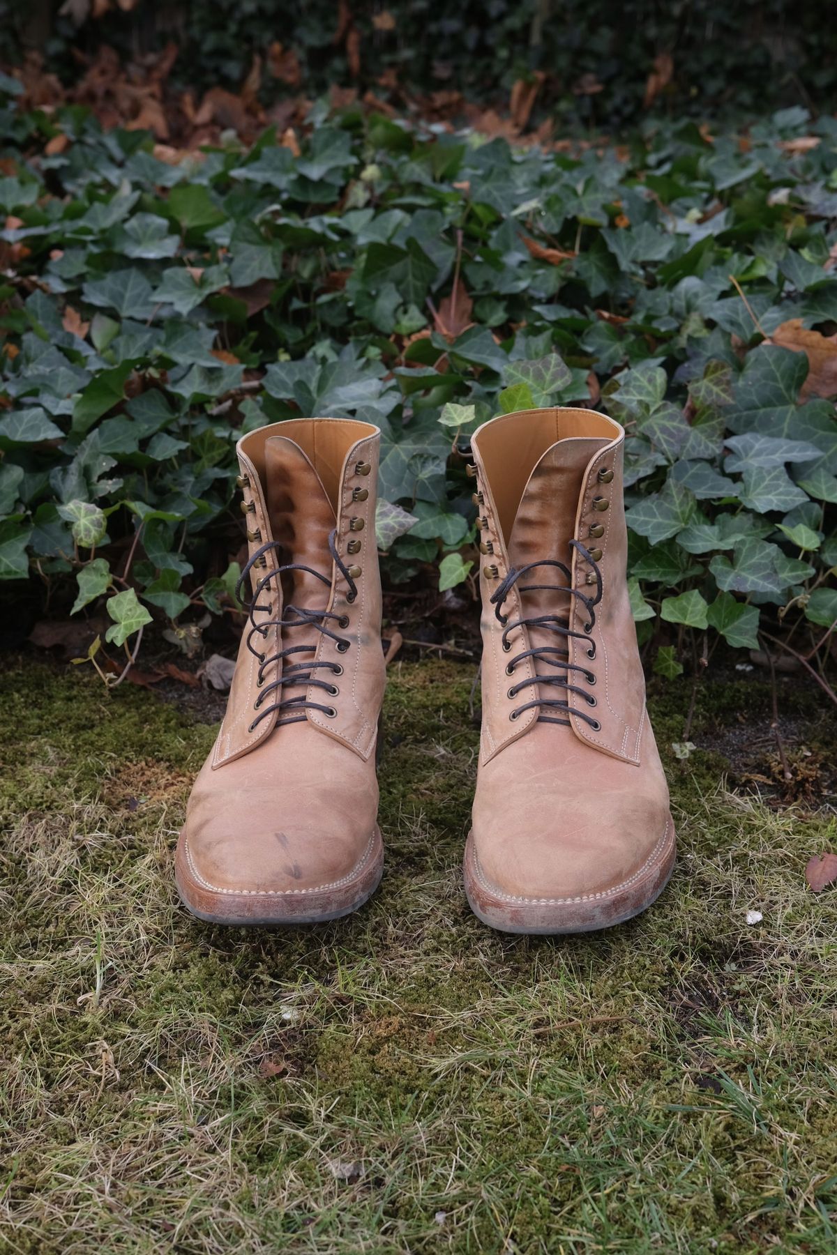 Photo by patinathunderdome on January 2, 2022 of the Benzein TDD-01 Boot in Conceria Cloe Crust Shell Cordovan.