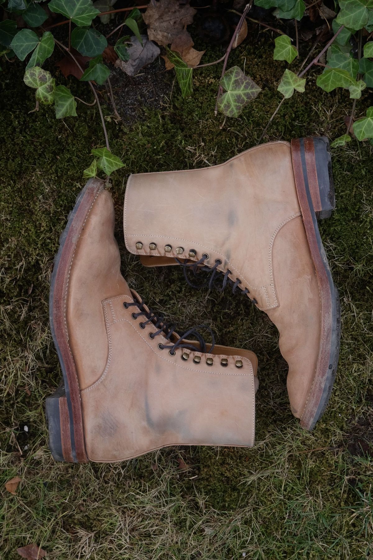 Photo by patinathunderdome on January 2, 2022 of the Benzein TDD-01 Boot in Conceria Cloe Crust Shell Cordovan.