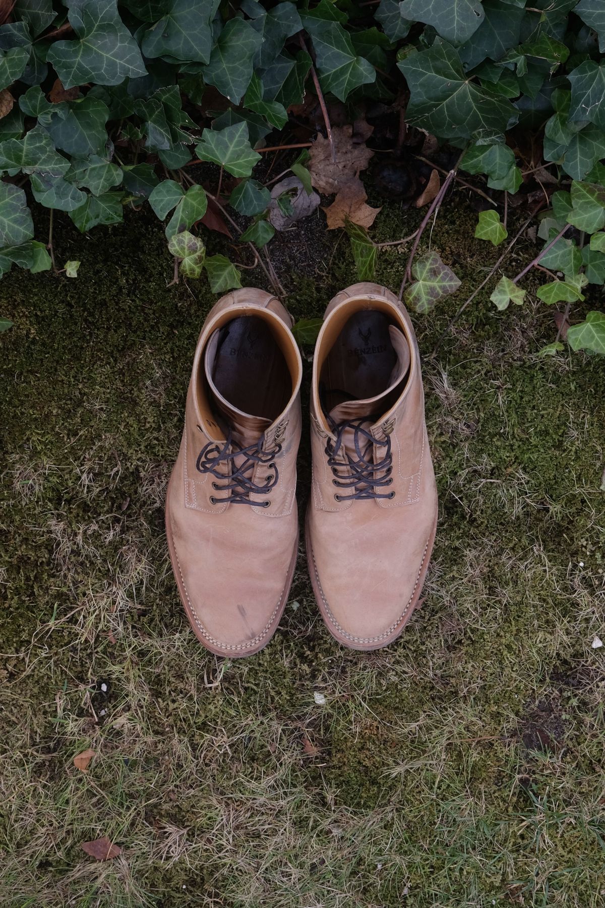 Photo by patinathunderdome on January 2, 2022 of the Benzein TDD-01 Boot in Conceria Cloe Crust Shell Cordovan.