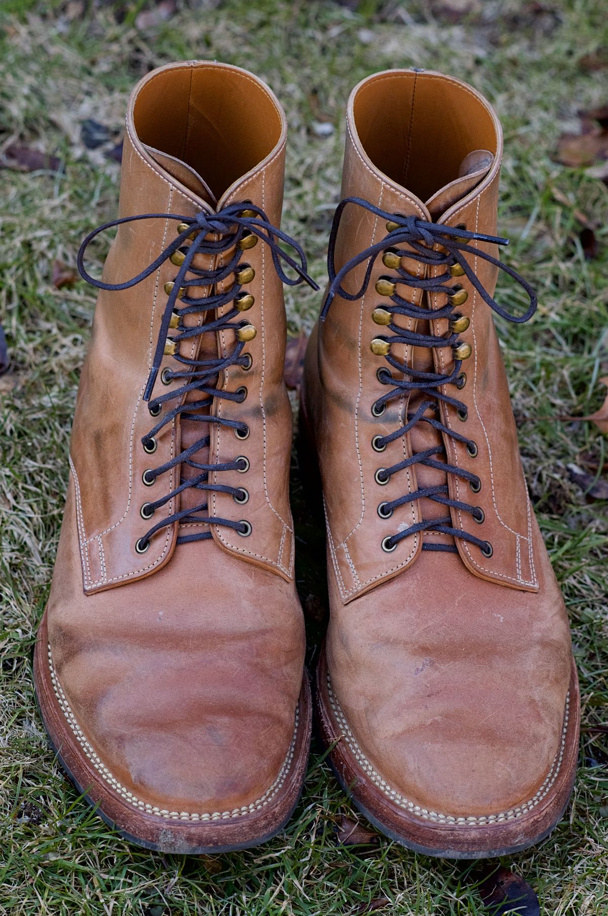 Photo by patinathunderdome on March 2, 2022 of the Benzein TDD-01 Boot in Conceria Cloe Crust Shell Cordovan.