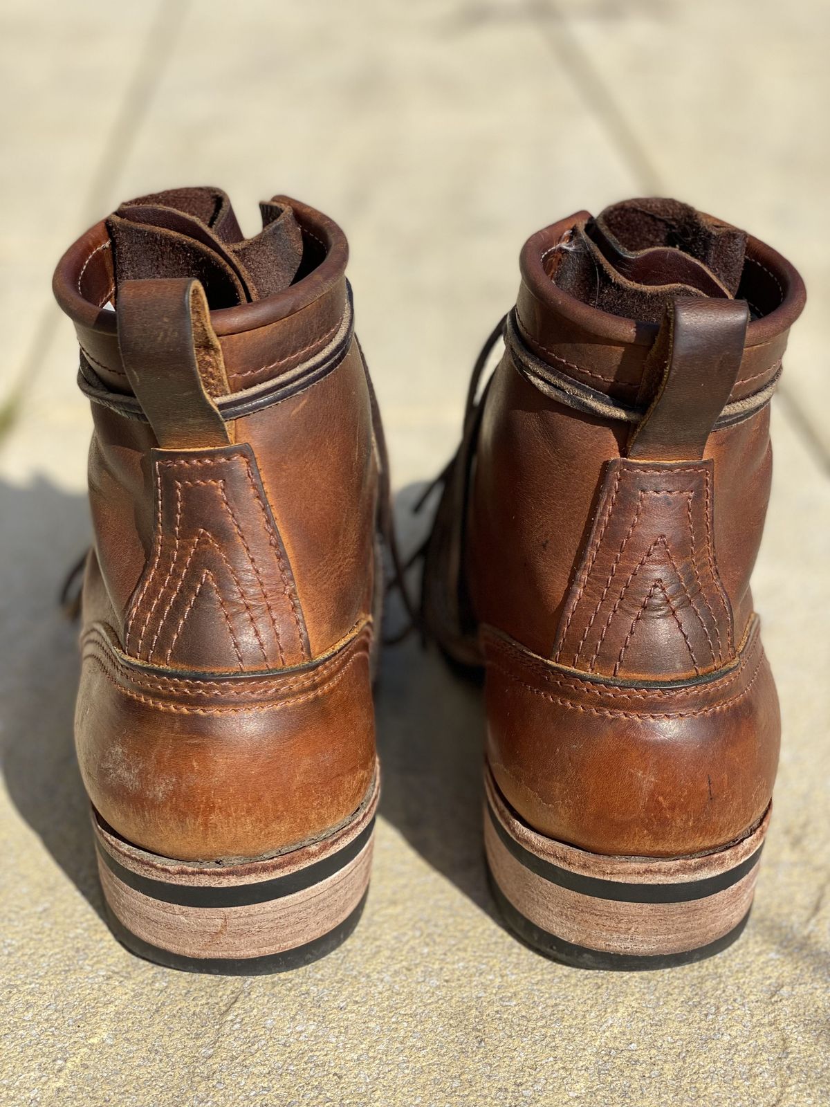 Photo by patinathunderdome on March 2, 2022 of the Nicks Robert in Horween Orange Predator.