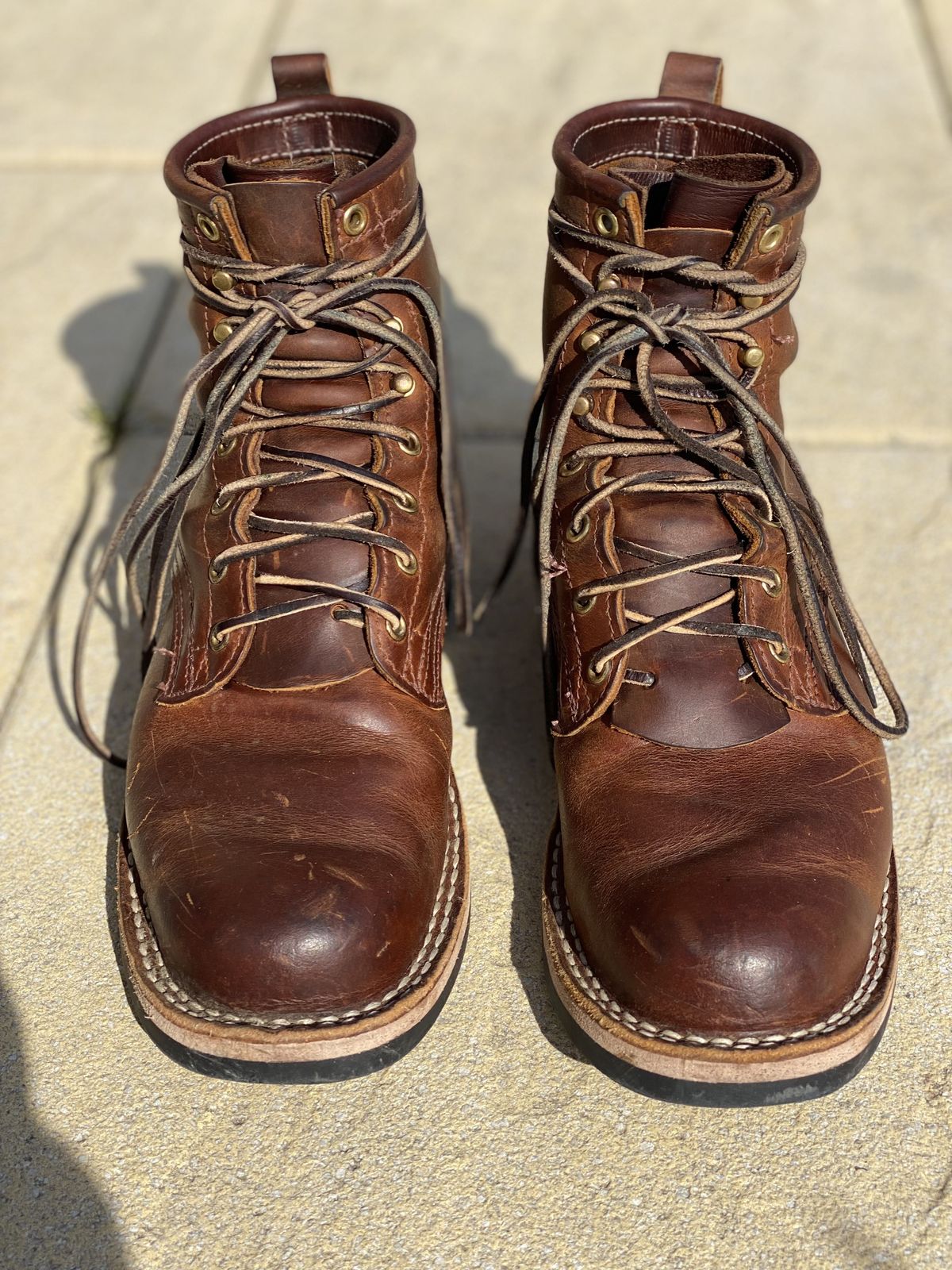 Photo by patinathunderdome on March 2, 2022 of the Nicks Robert in Horween Orange Predator.