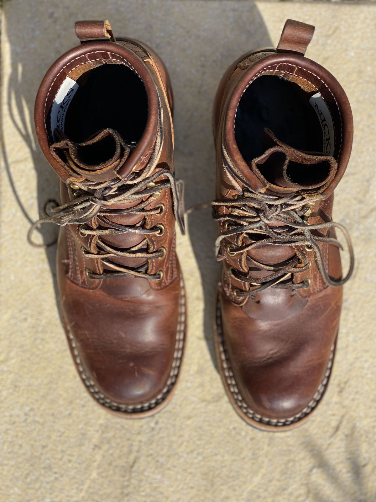 Photo by patinathunderdome on March 2, 2022 of the Nicks Robert in Horween Orange Predator.