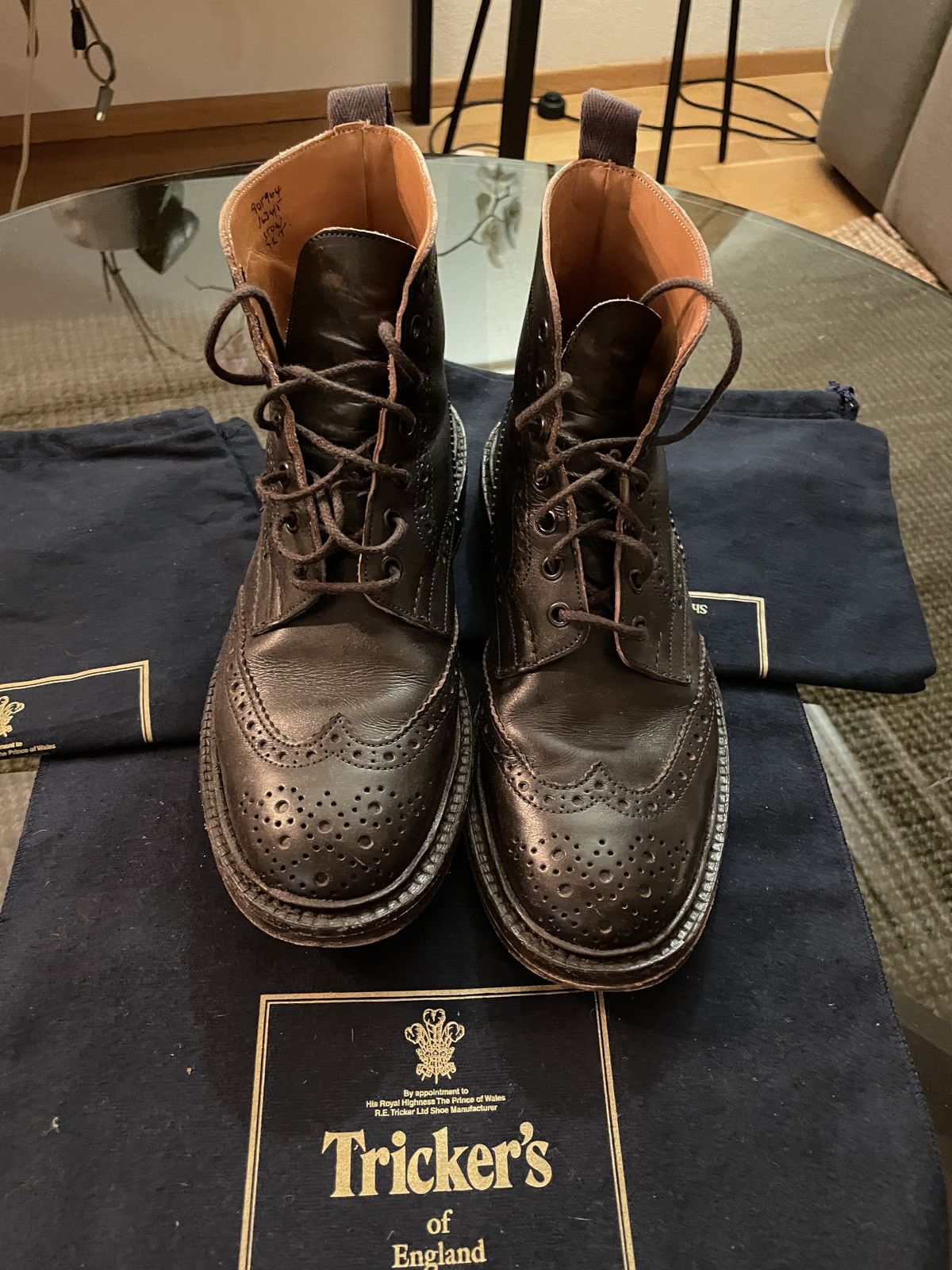 Photo by patinathunderdome on February 5, 2022 of the Tricker's Stow Country Boot in Espresso Burnished Calf.
