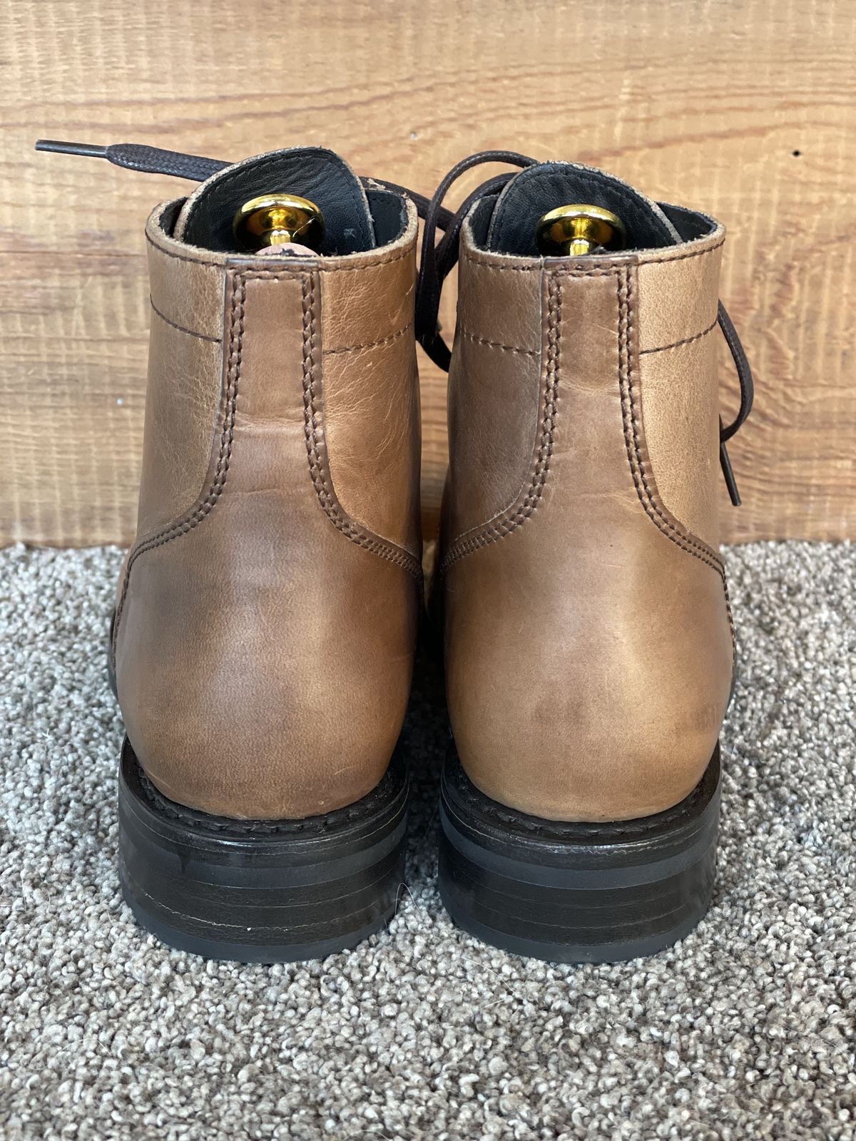 Photo by patinathunderdome on October 2, 2021 of the Thursday Captain in Horween Natural Chromexcel.