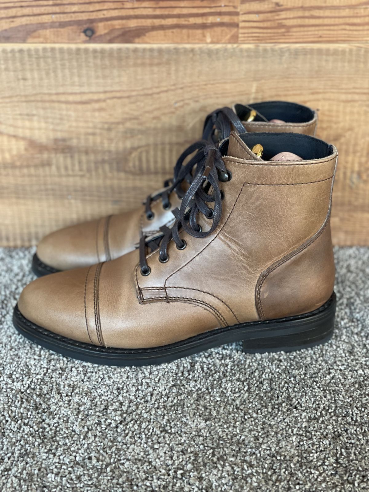 Photo by patinathunderdome on October 2, 2021 of the Thursday Captain in Horween Natural Chromexcel.