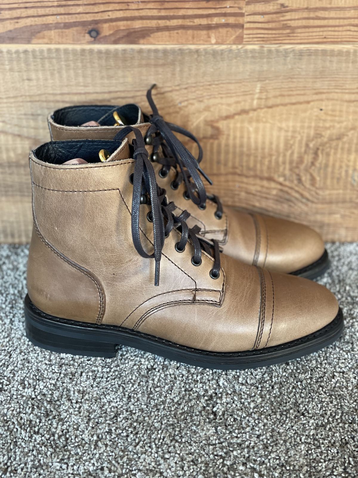 Photo by patinathunderdome on October 2, 2021 of the Thursday Captain in Horween Natural Chromexcel.