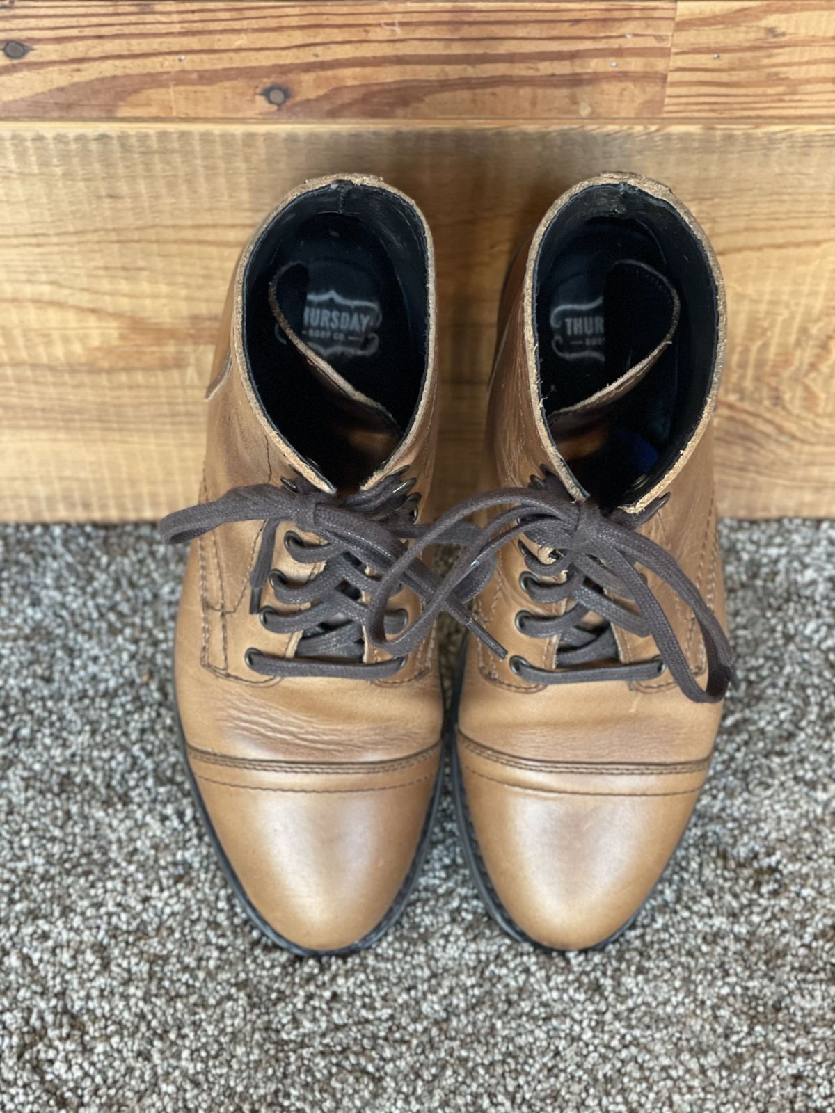 Photo by patinathunderdome on November 5, 2021 of the Thursday Captain in Horween Natural Chromexcel.