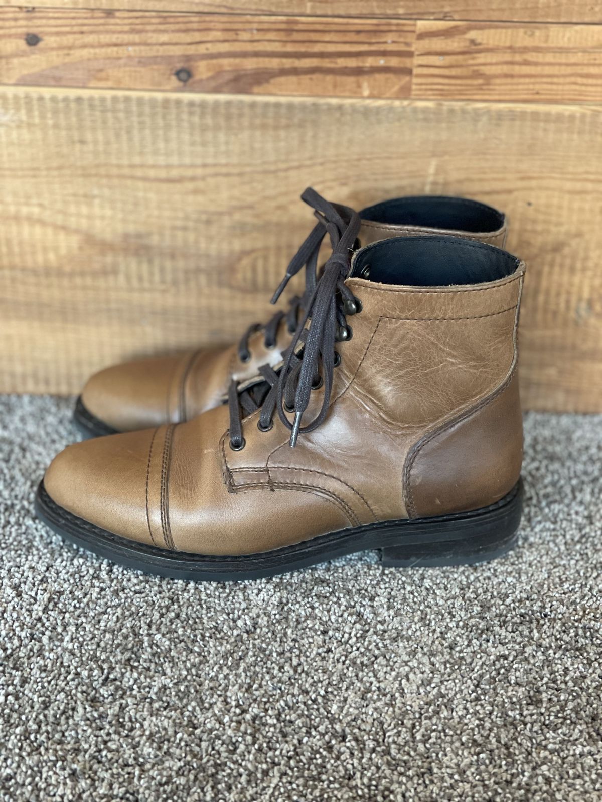 Photo by patinathunderdome on November 5, 2021 of the Thursday Captain in Horween Natural Chromexcel.