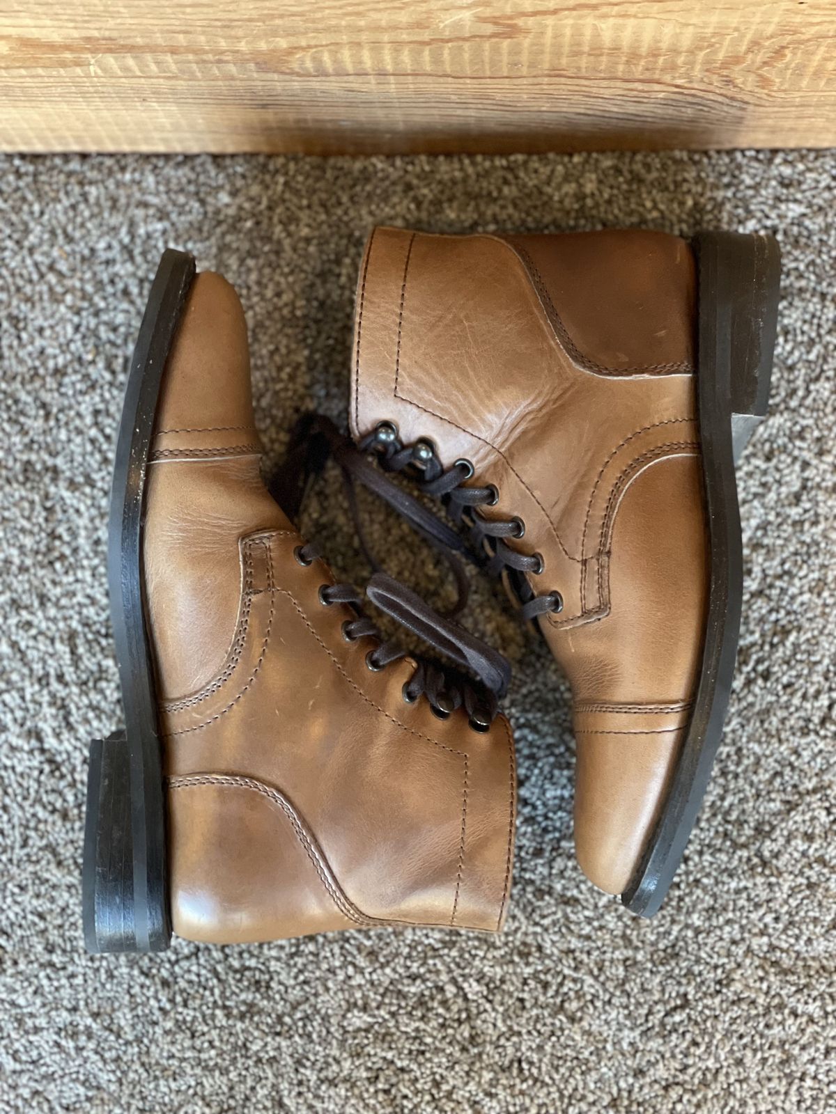 Photo by patinathunderdome on November 5, 2021 of the Thursday Captain in Horween Natural Chromexcel.
