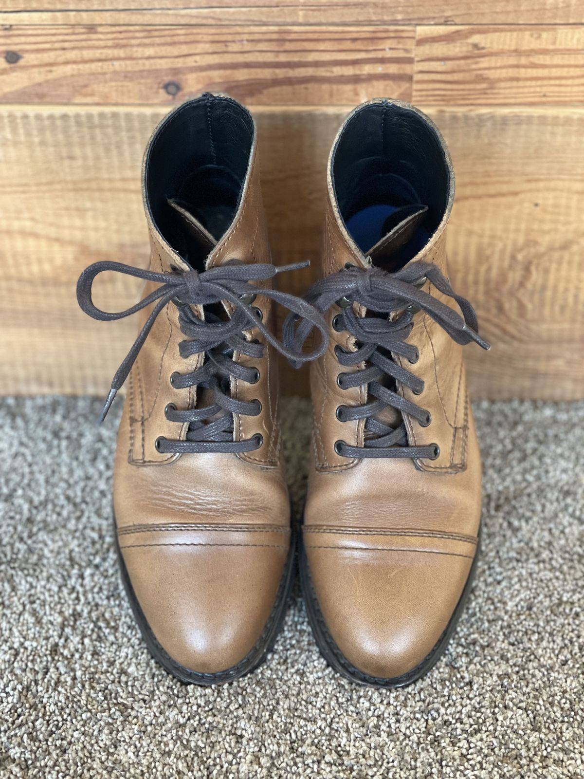 Photo by patinathunderdome on January 5, 2022 of the Thursday Captain in Horween Natural Chromexcel.