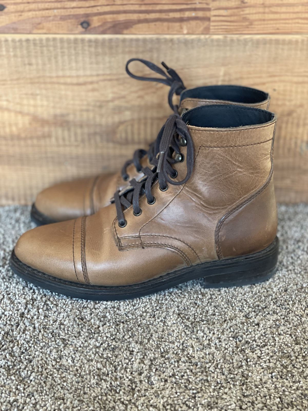 Photo by patinathunderdome on January 5, 2022 of the Thursday Captain in Horween Natural Chromexcel.