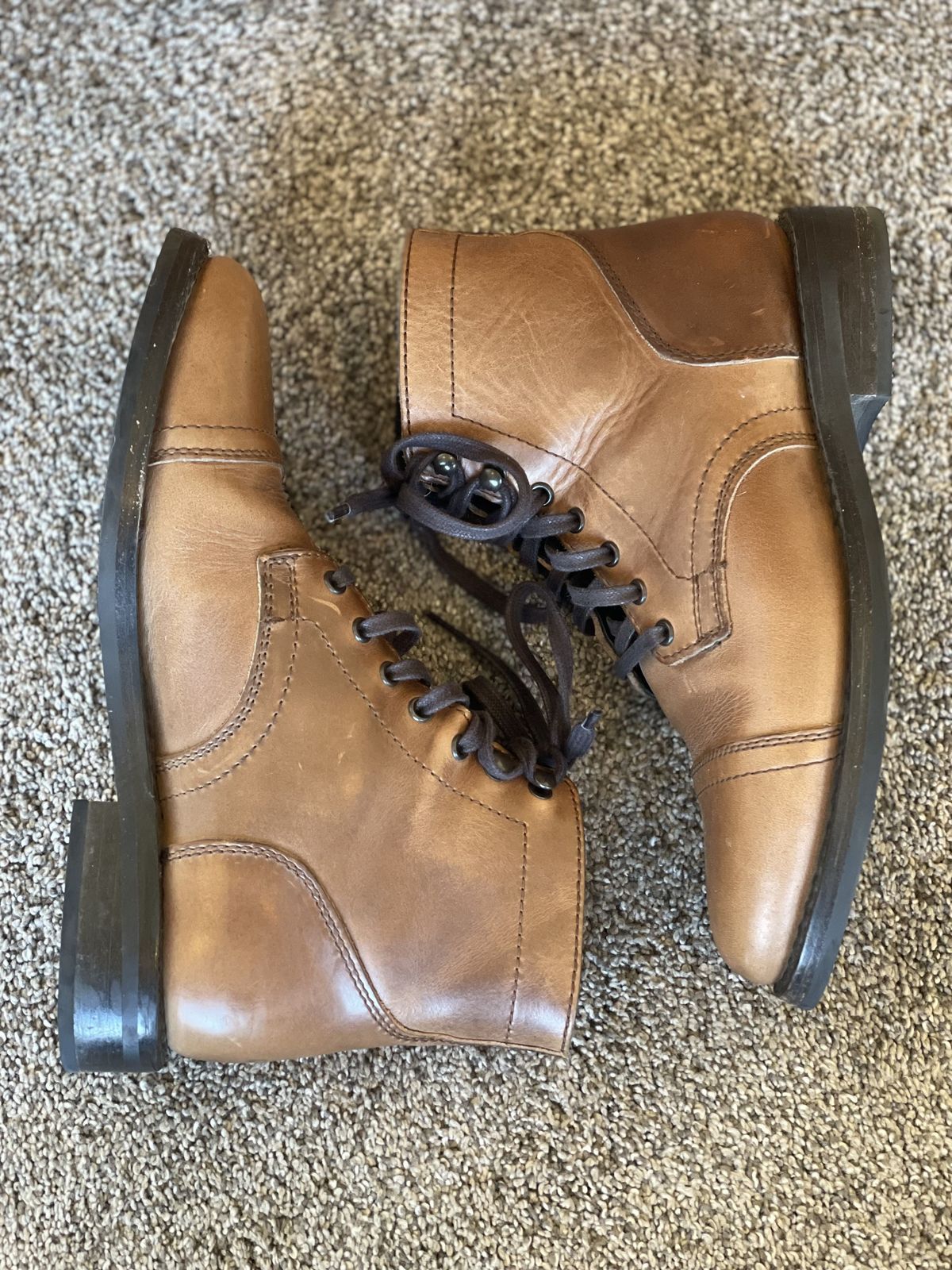 Photo by patinathunderdome on January 5, 2022 of the Thursday Captain in Horween Natural Chromexcel.