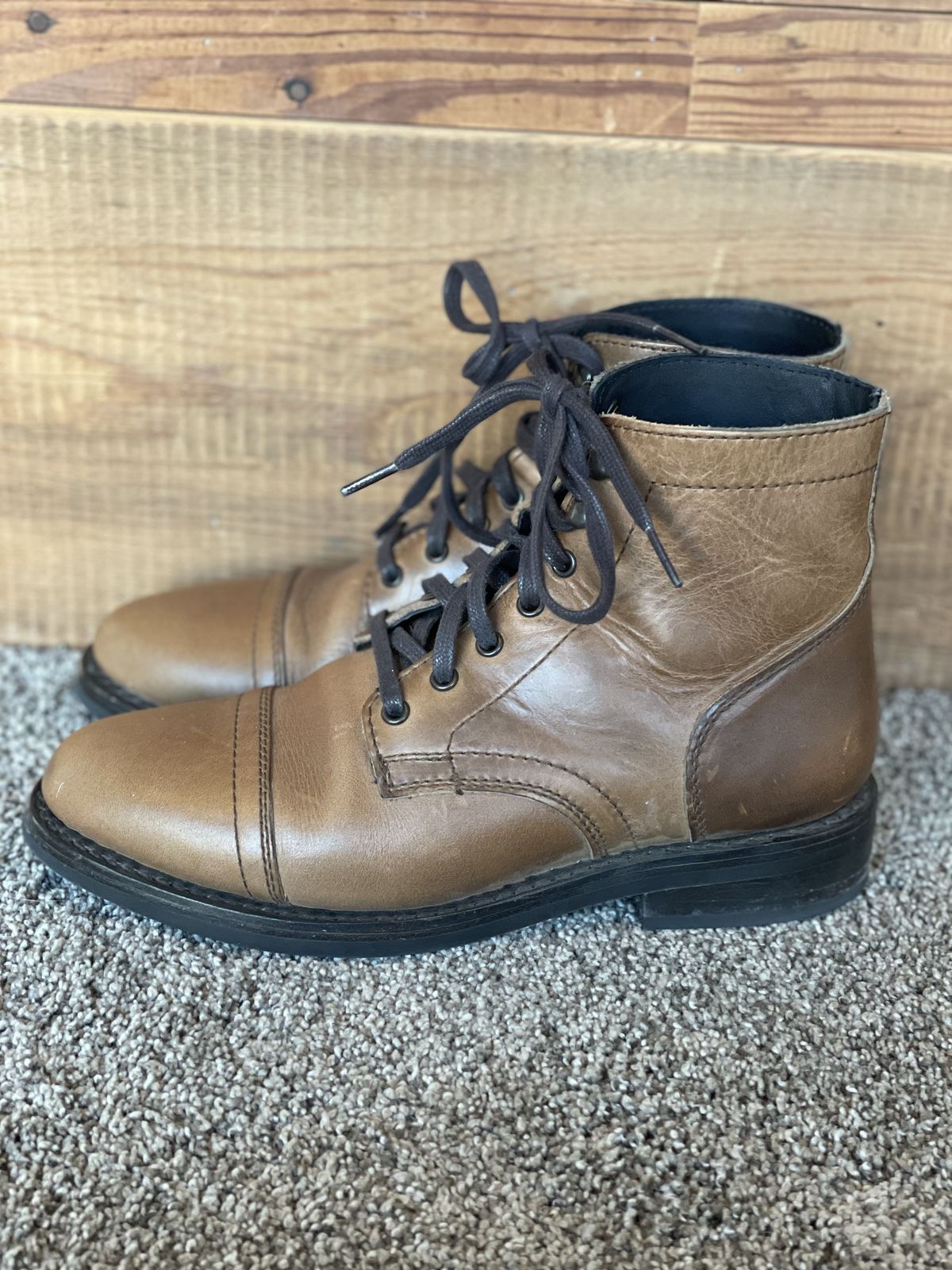 Photo by patinathunderdome on February 5, 2022 of the Thursday Captain in Horween Natural Chromexcel.