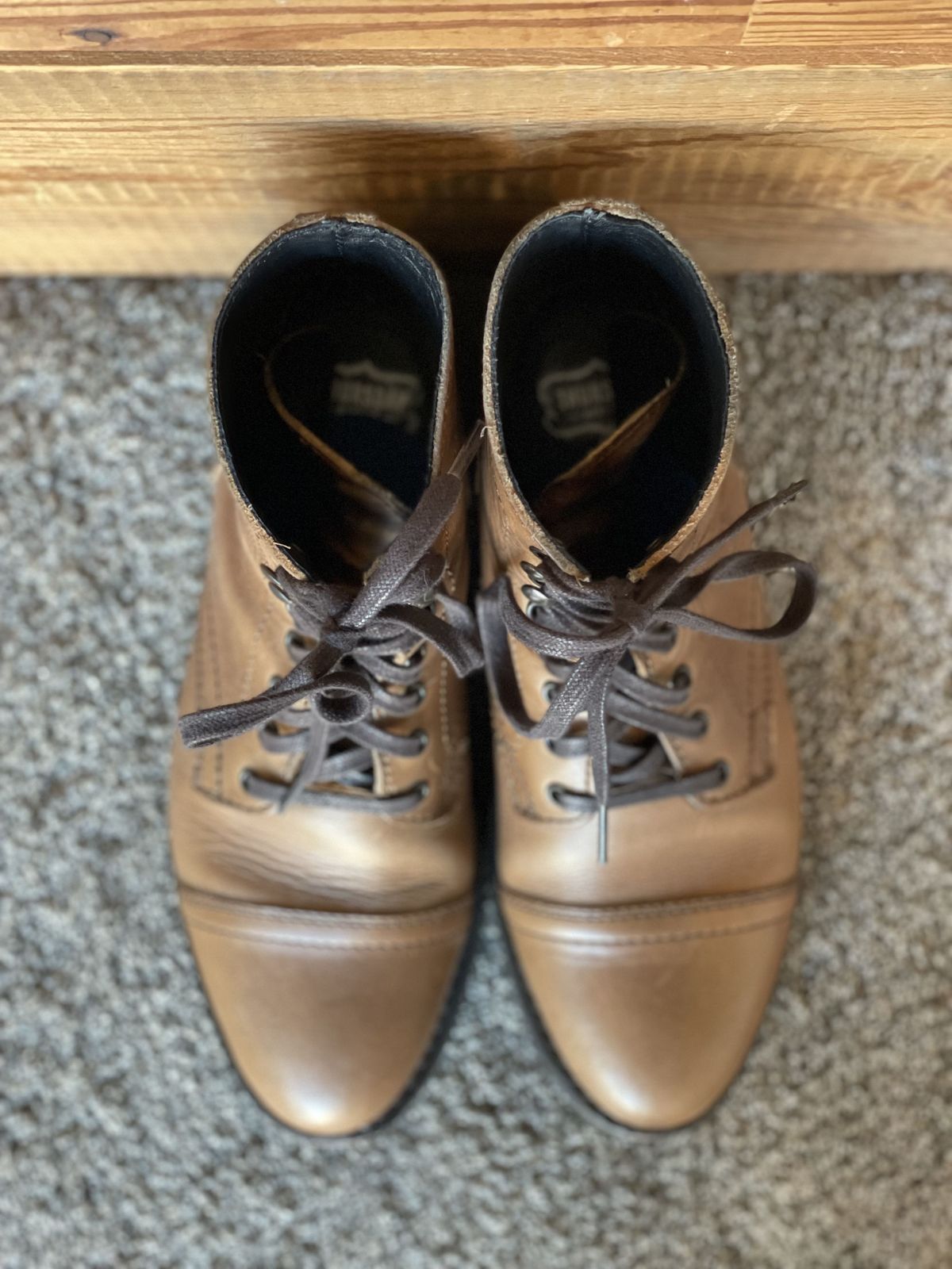Photo by patinathunderdome on February 5, 2022 of the Thursday Captain in Horween Natural Chromexcel.
