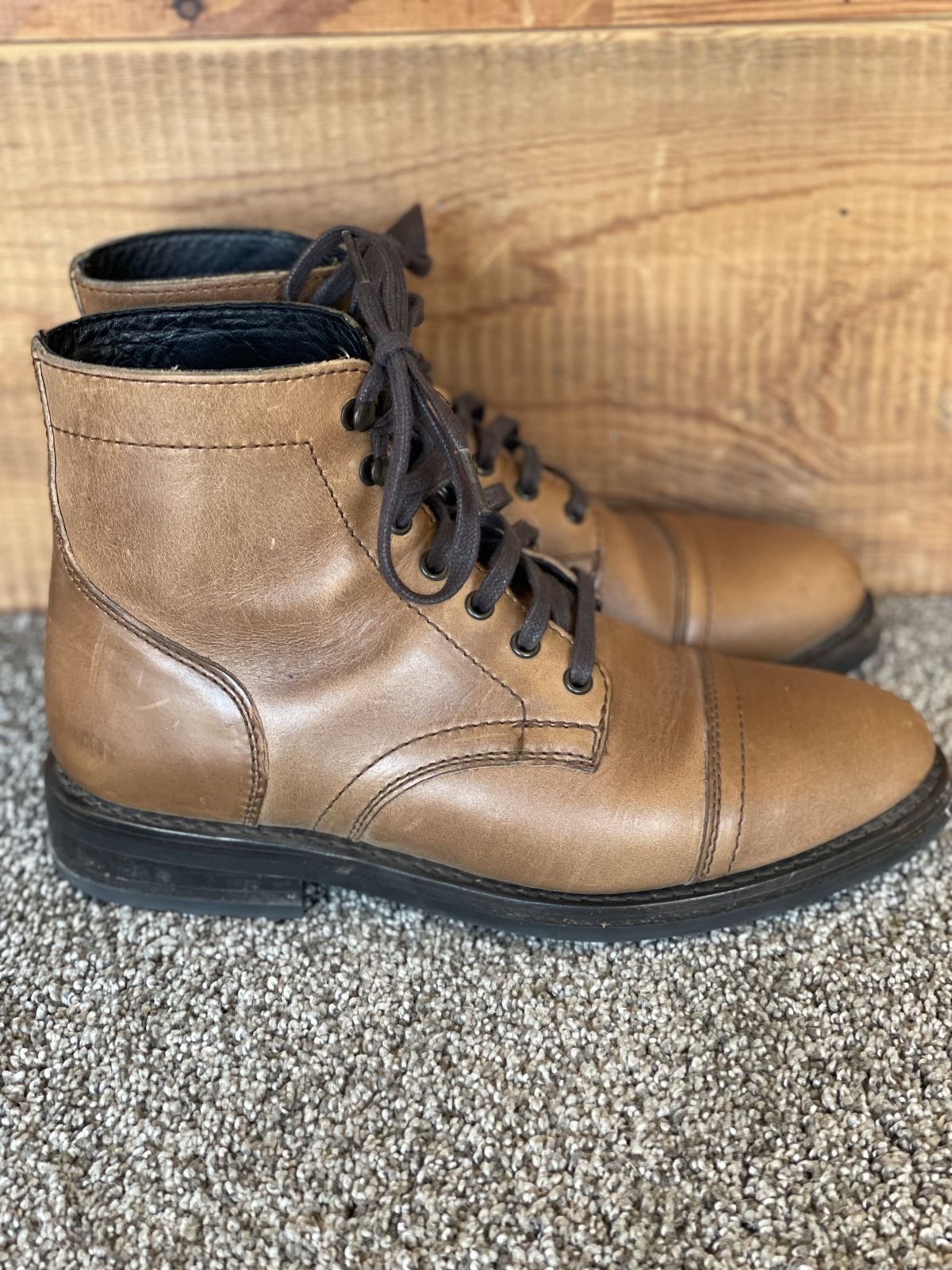 Photo by patinathunderdome on April 2, 2022 of the Thursday Captain in Horween Natural Chromexcel.