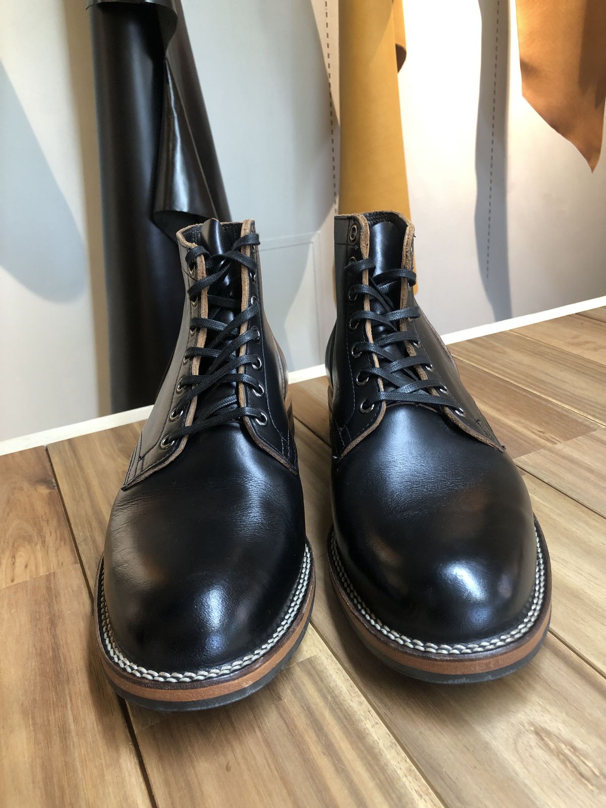 Photo by patinathunderdome on October 8, 2021 of the Viberg Service Boot in Horween Black Chromexcel.
