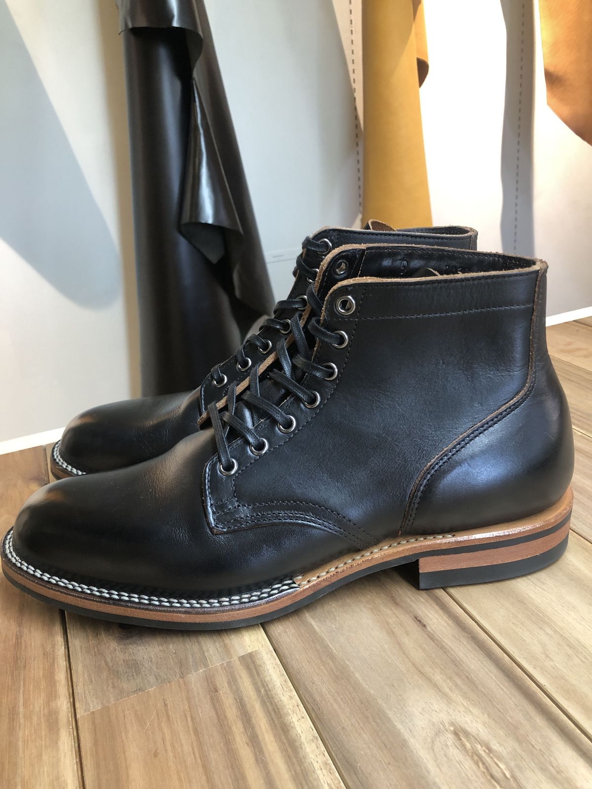 Photo by patinathunderdome on October 8, 2021 of the Viberg Service Boot in Horween Black Chromexcel.
